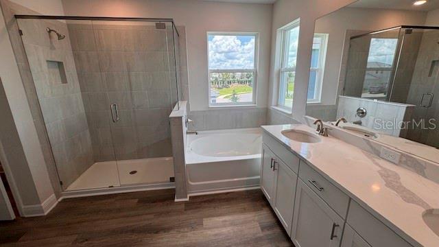 Image 5 of 23 For 4310 Honeybee Court