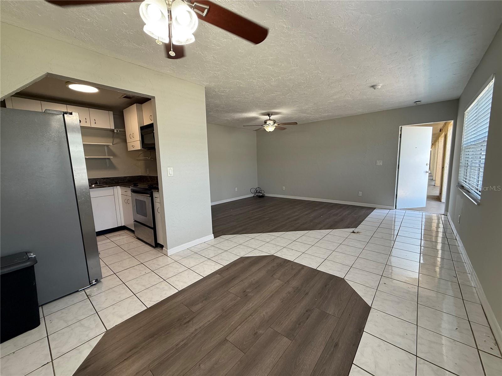 Image 4 of 14 For 4805 Rilma Avenue 103