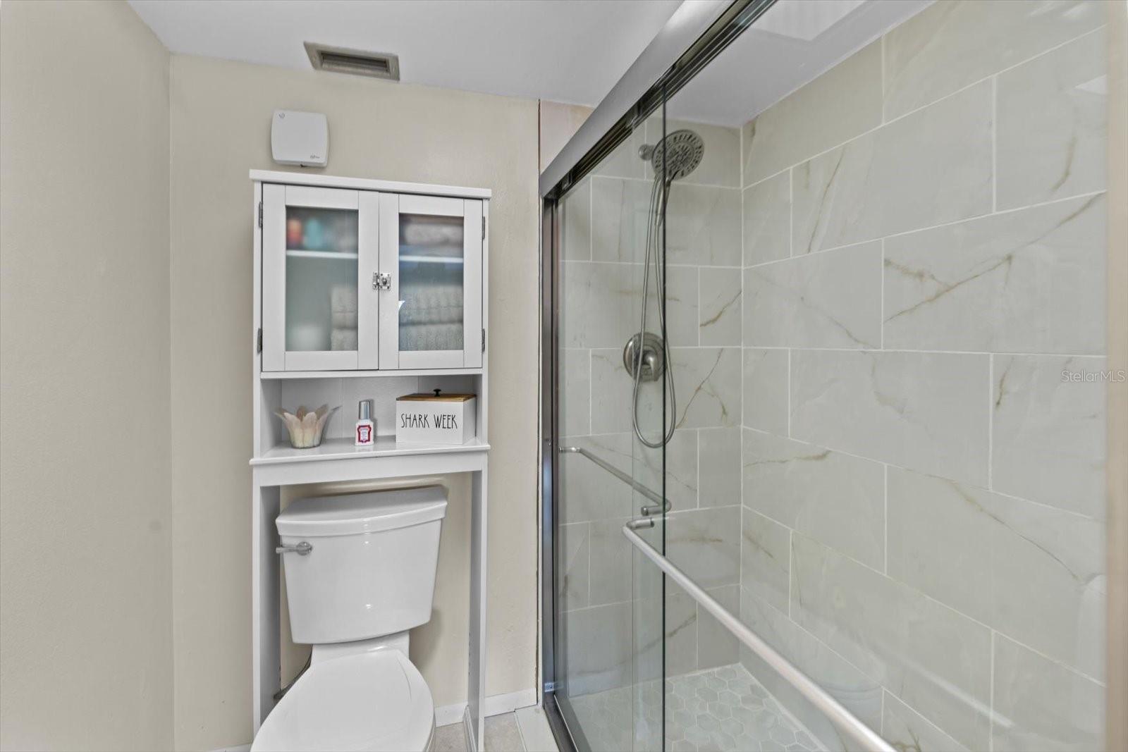 Image 21 of 41 For 7364 Cloister Drive 7364