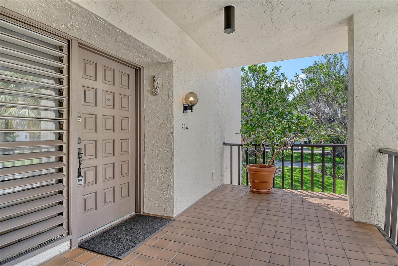 Image 2 of 69 For 2055 Gulf Of Mexico Drive G2-214