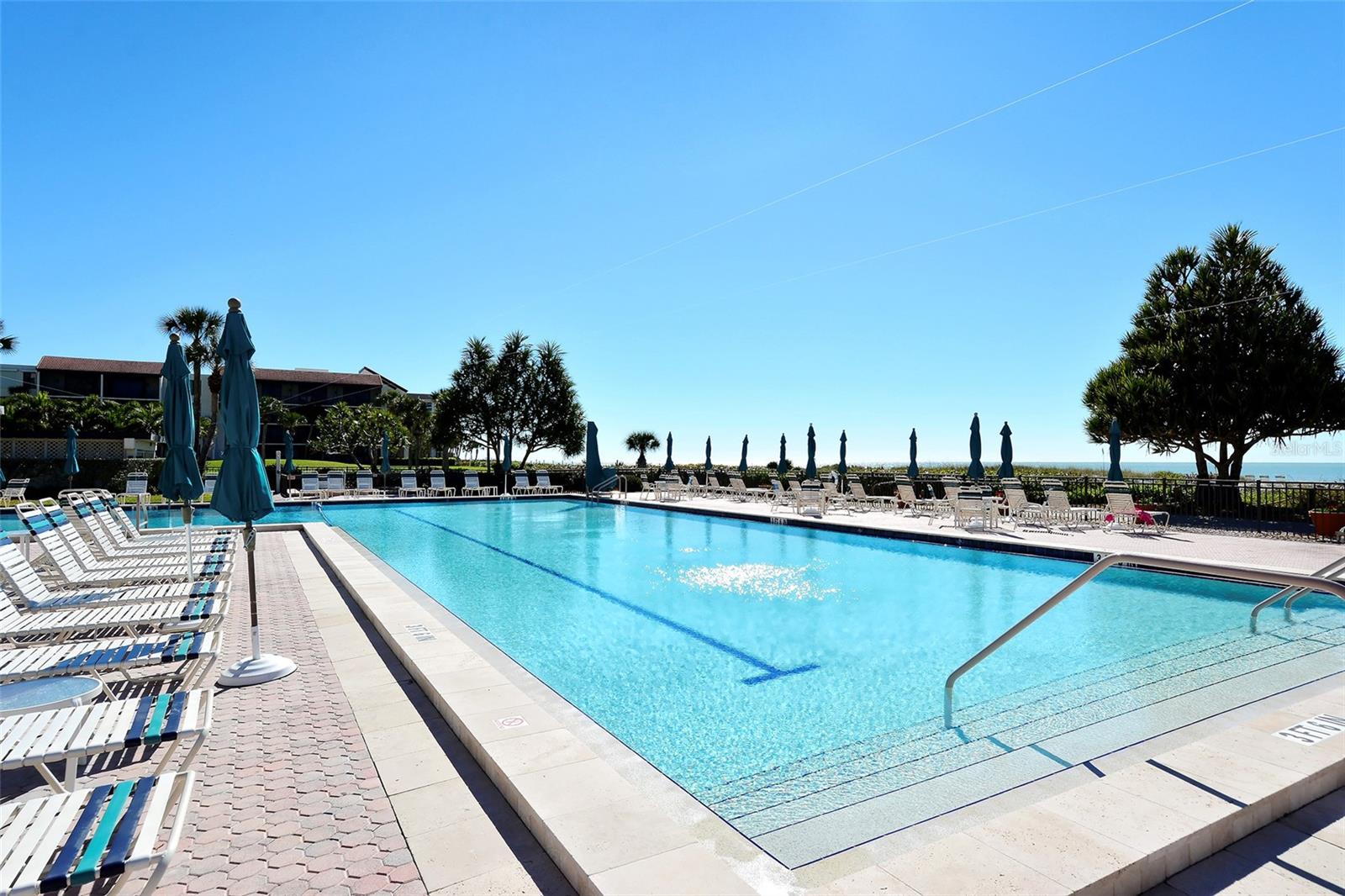 Image 37 of 69 For 2055 Gulf Of Mexico Drive G2-214