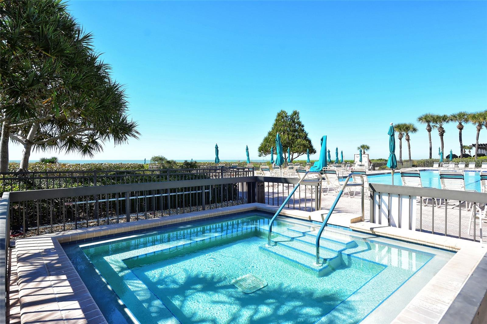 Image 41 of 69 For 2055 Gulf Of Mexico Drive G2-214