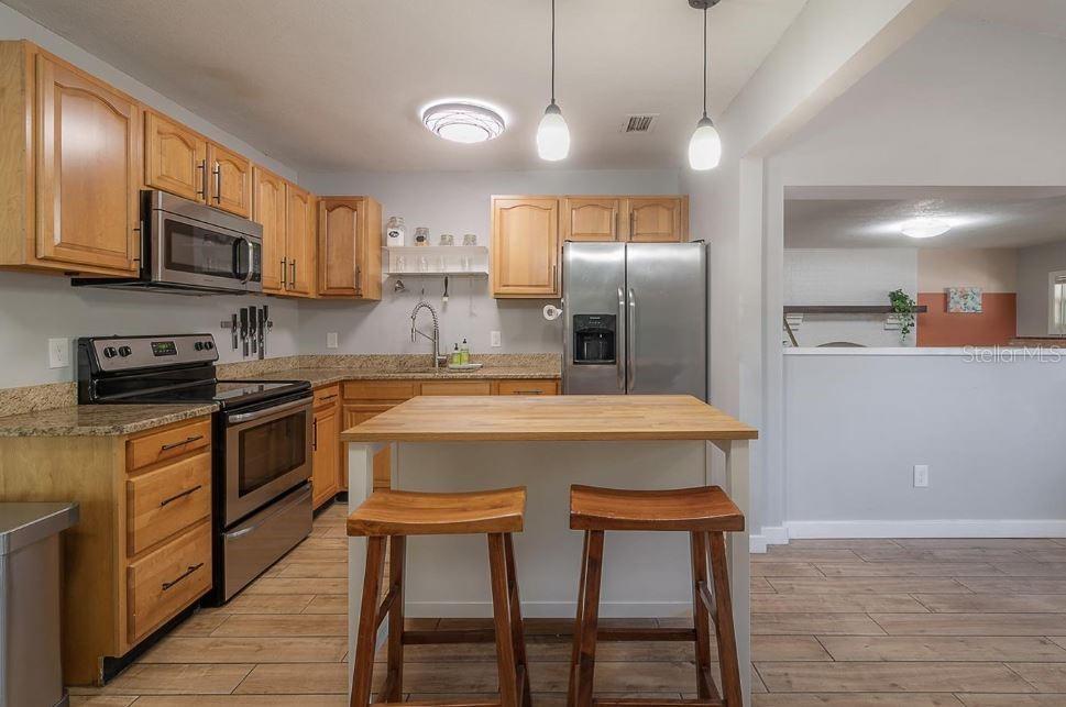 Image 3 of 13 For 1510 Shadowlawn Avenue