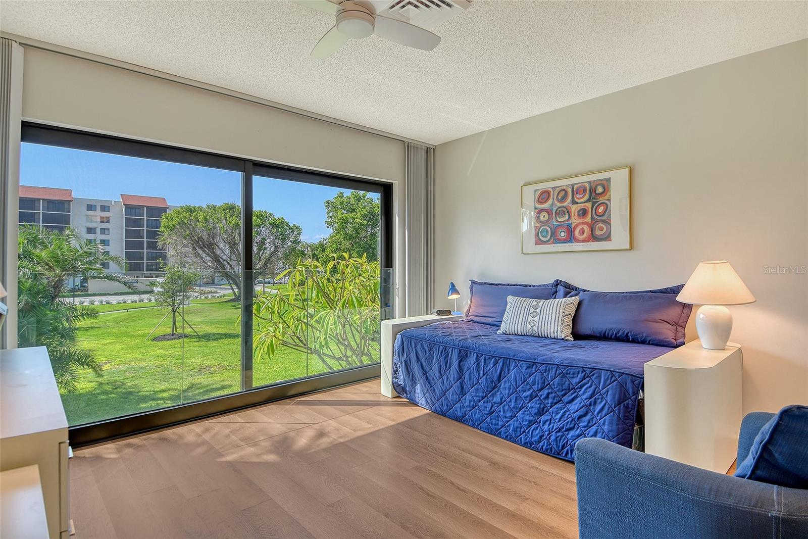 Image 29 of 80 For 2075 Gulf Of Mexico Drive T1-108