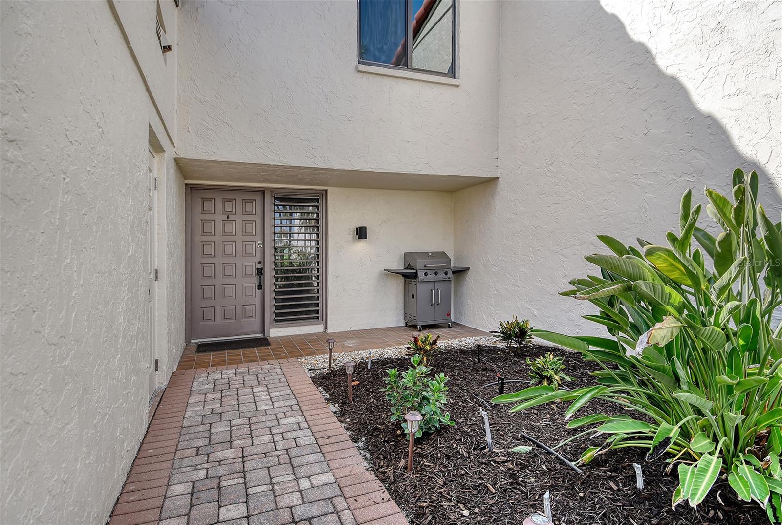 Image 3 of 80 For 2075 Gulf Of Mexico Drive T1-108