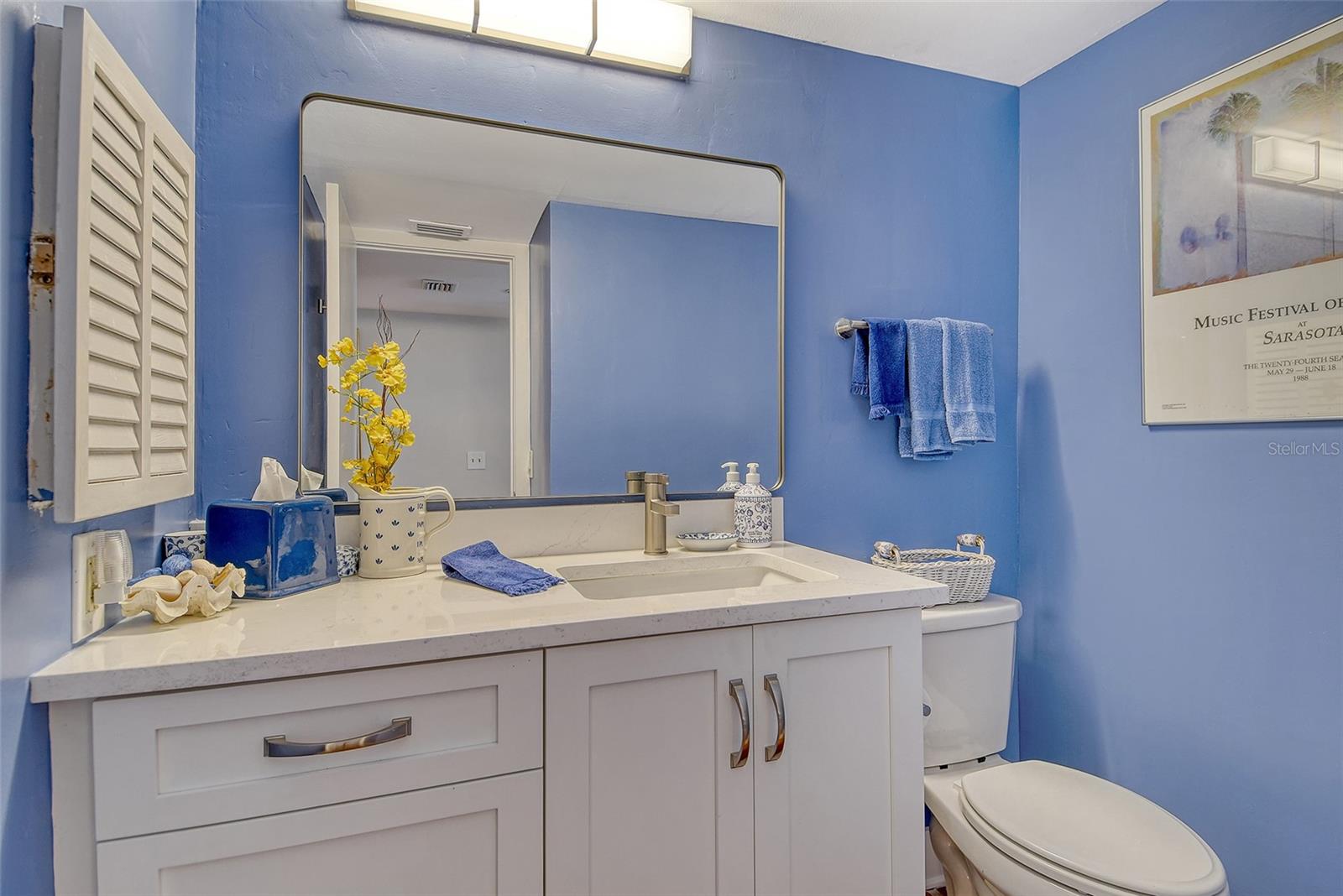 Image 32 of 80 For 2075 Gulf Of Mexico Drive T1-108