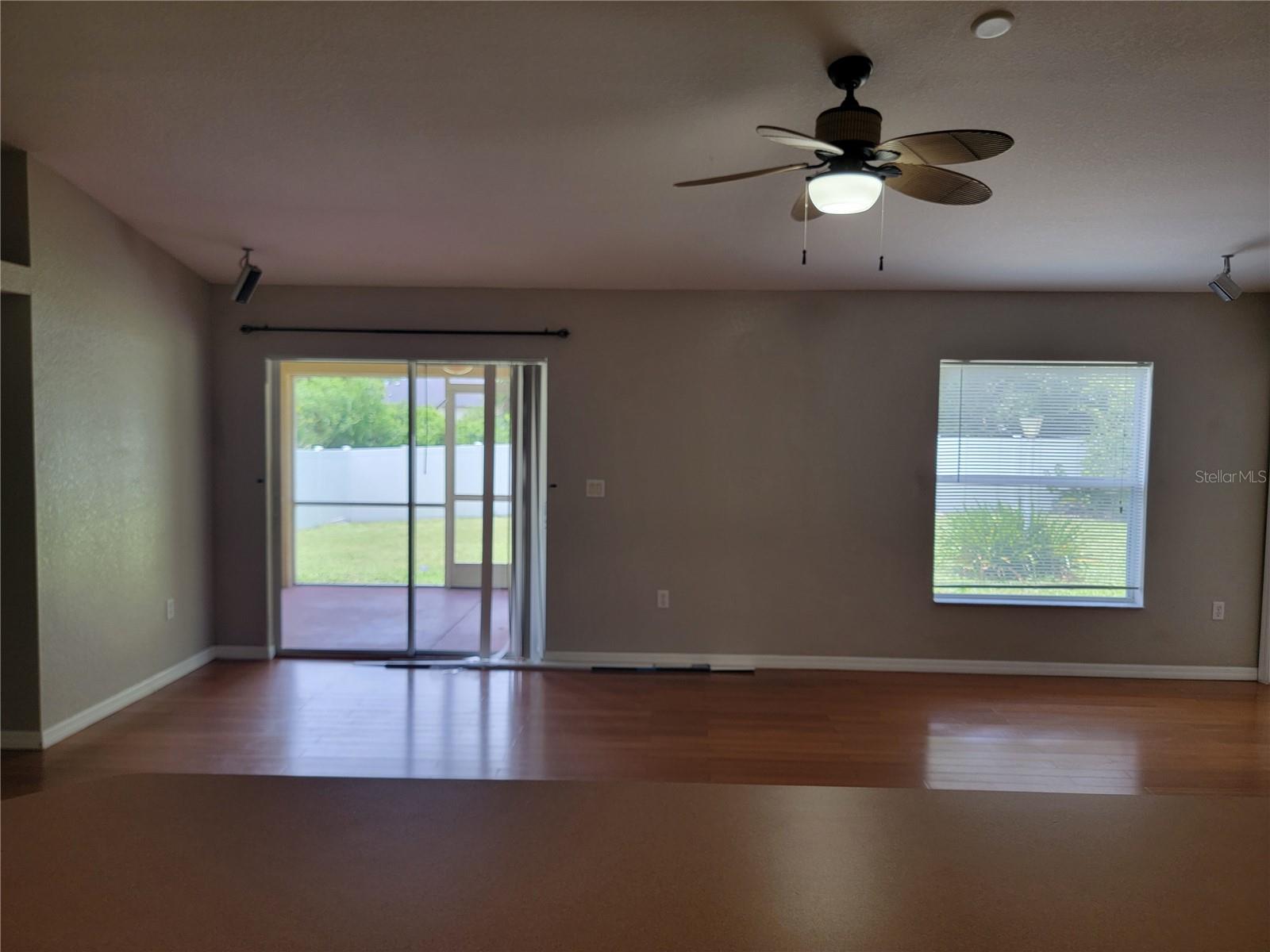 Image 11 of 25 For 13409 Johannes Avenue