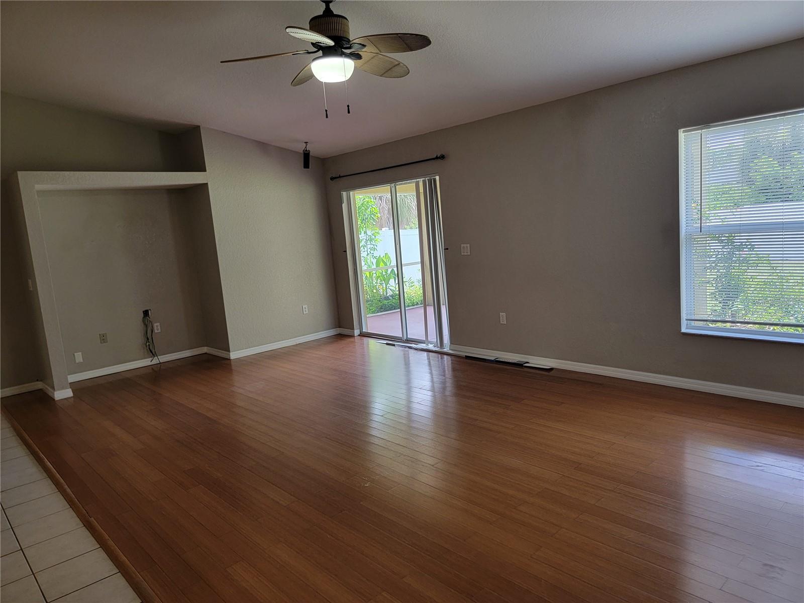Image 4 of 25 For 13409 Johannes Avenue