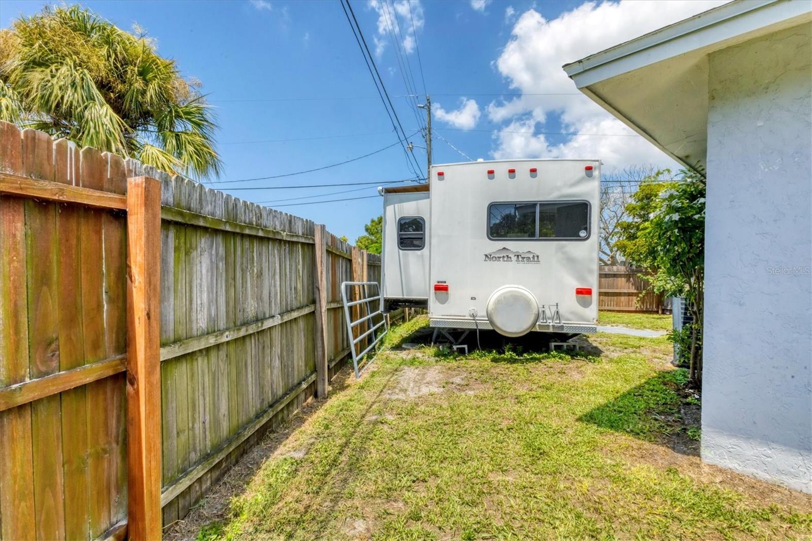 Image 32 of 42 For 808 67th Avenue Terrace W