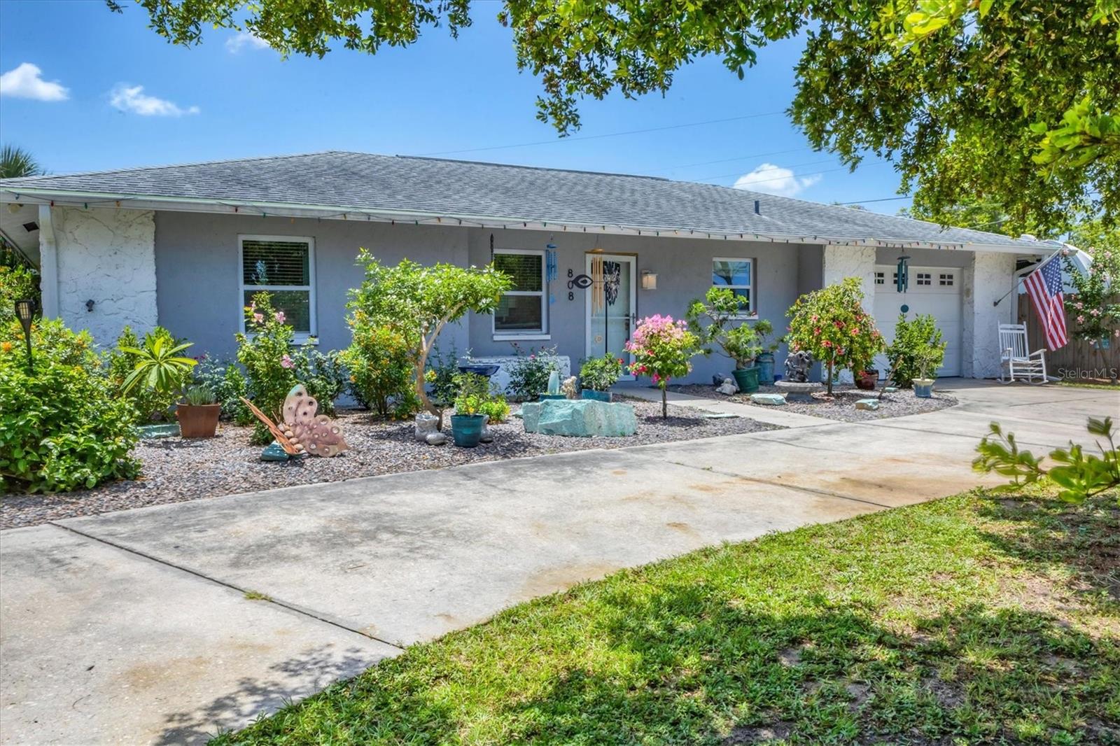 Image 6 of 42 For 808 67th Avenue Terrace W