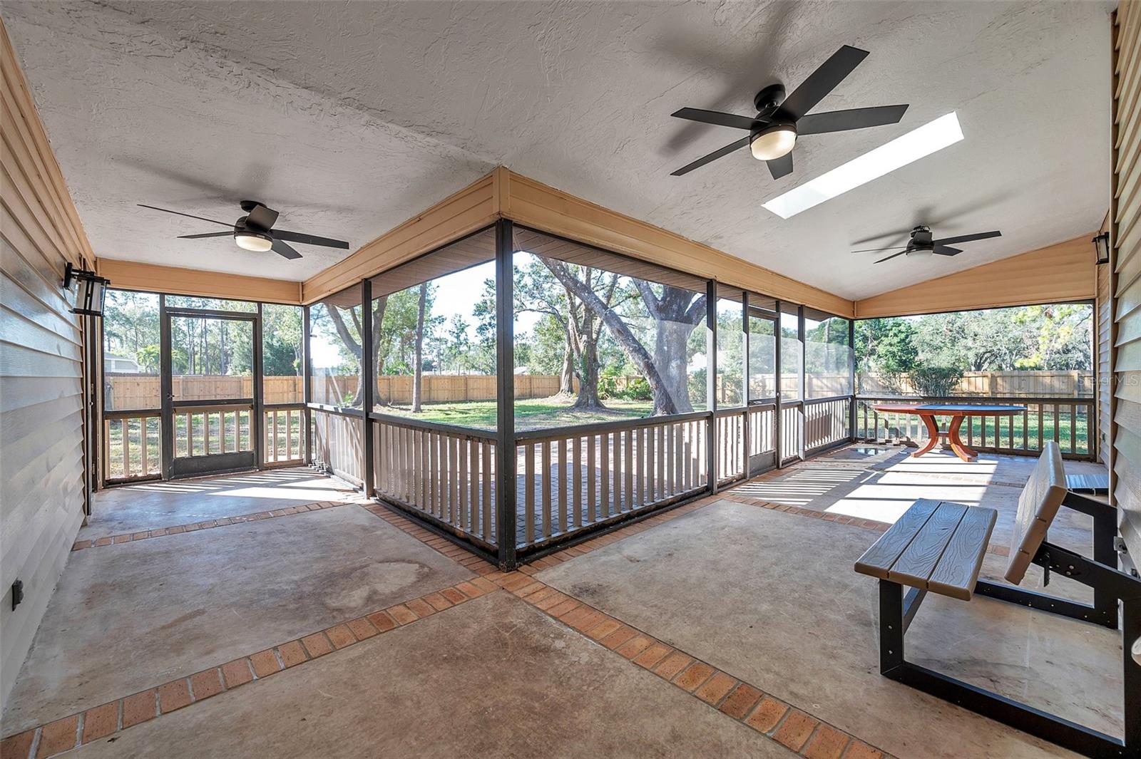 Image 13 of 98 For 9502 59th Avenue E
