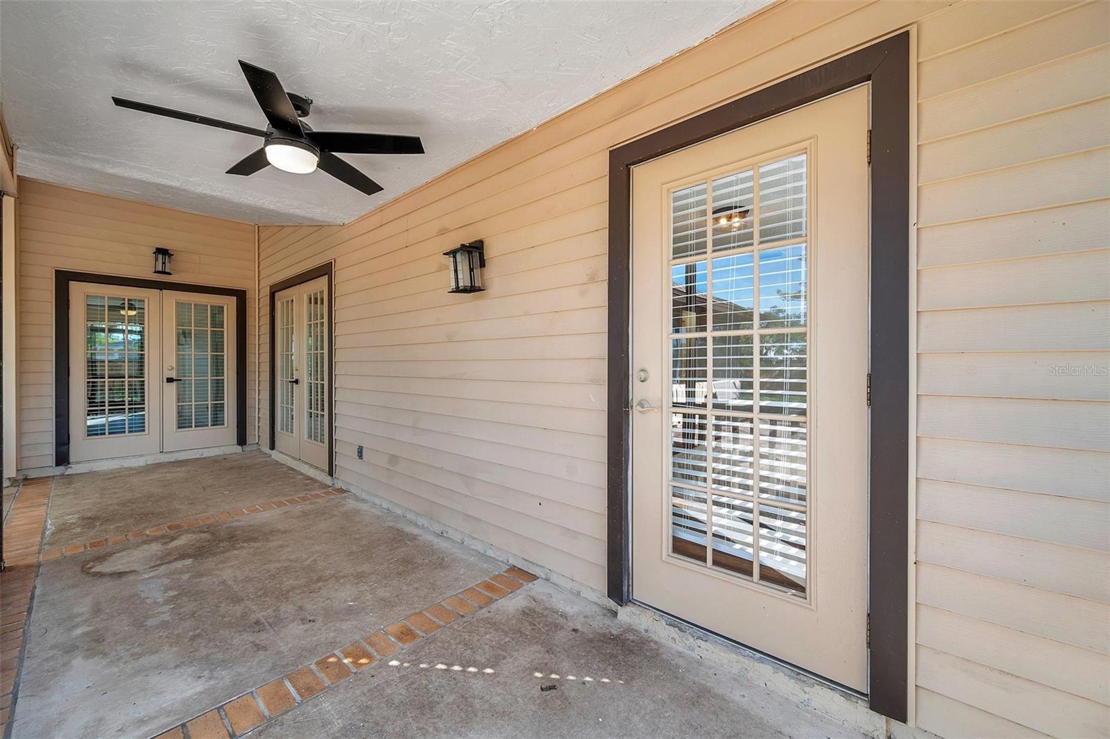 Image 15 of 98 For 9502 59th Avenue E
