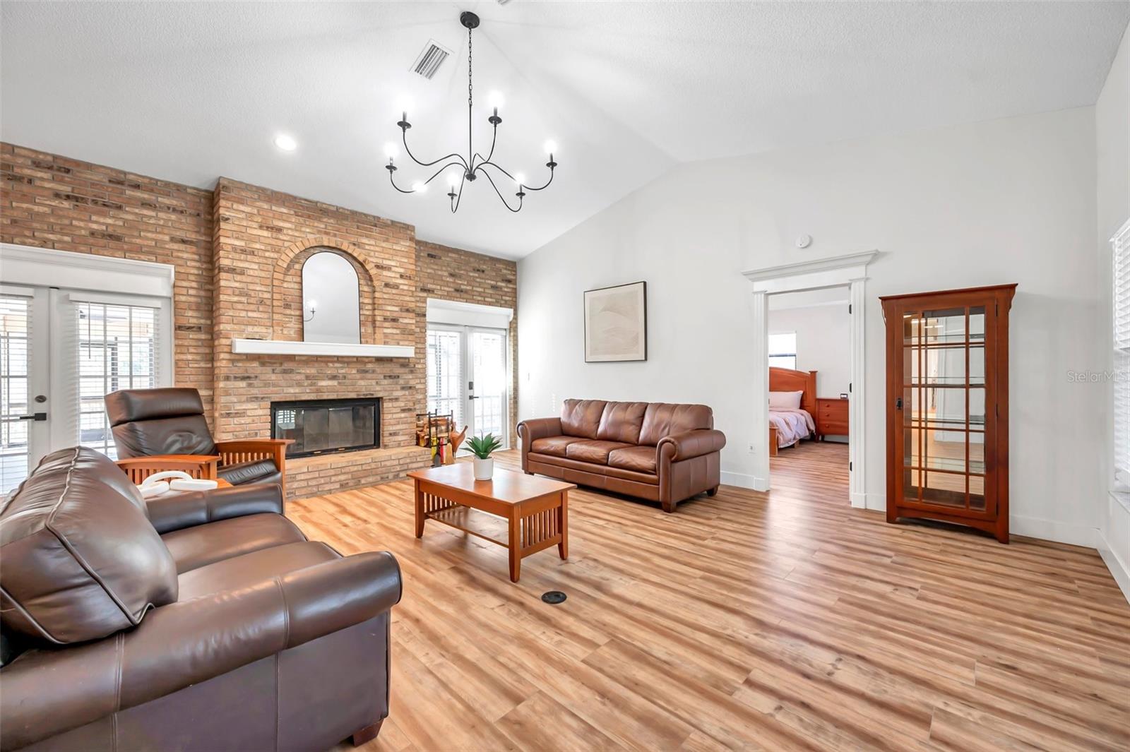 Image 32 of 98 For 9502 59th Avenue E