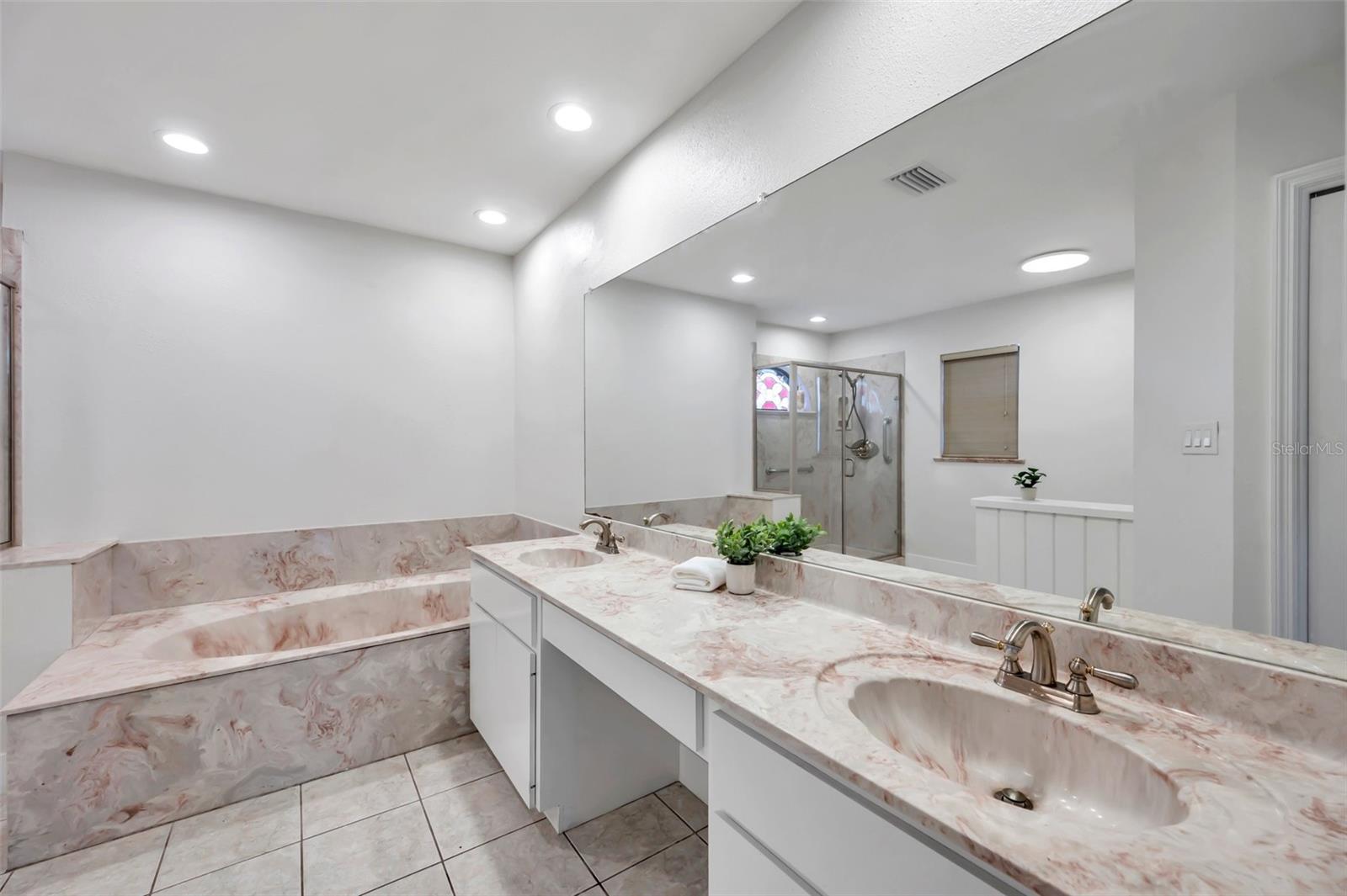 Image 40 of 98 For 9502 59th Avenue E