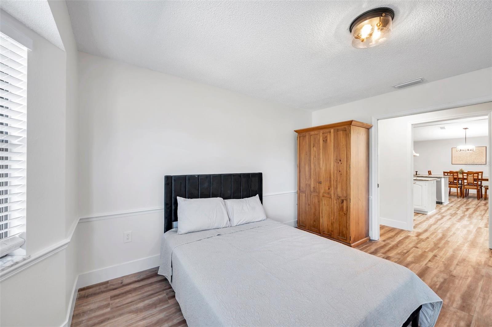 Image 47 of 98 For 9502 59th Avenue E