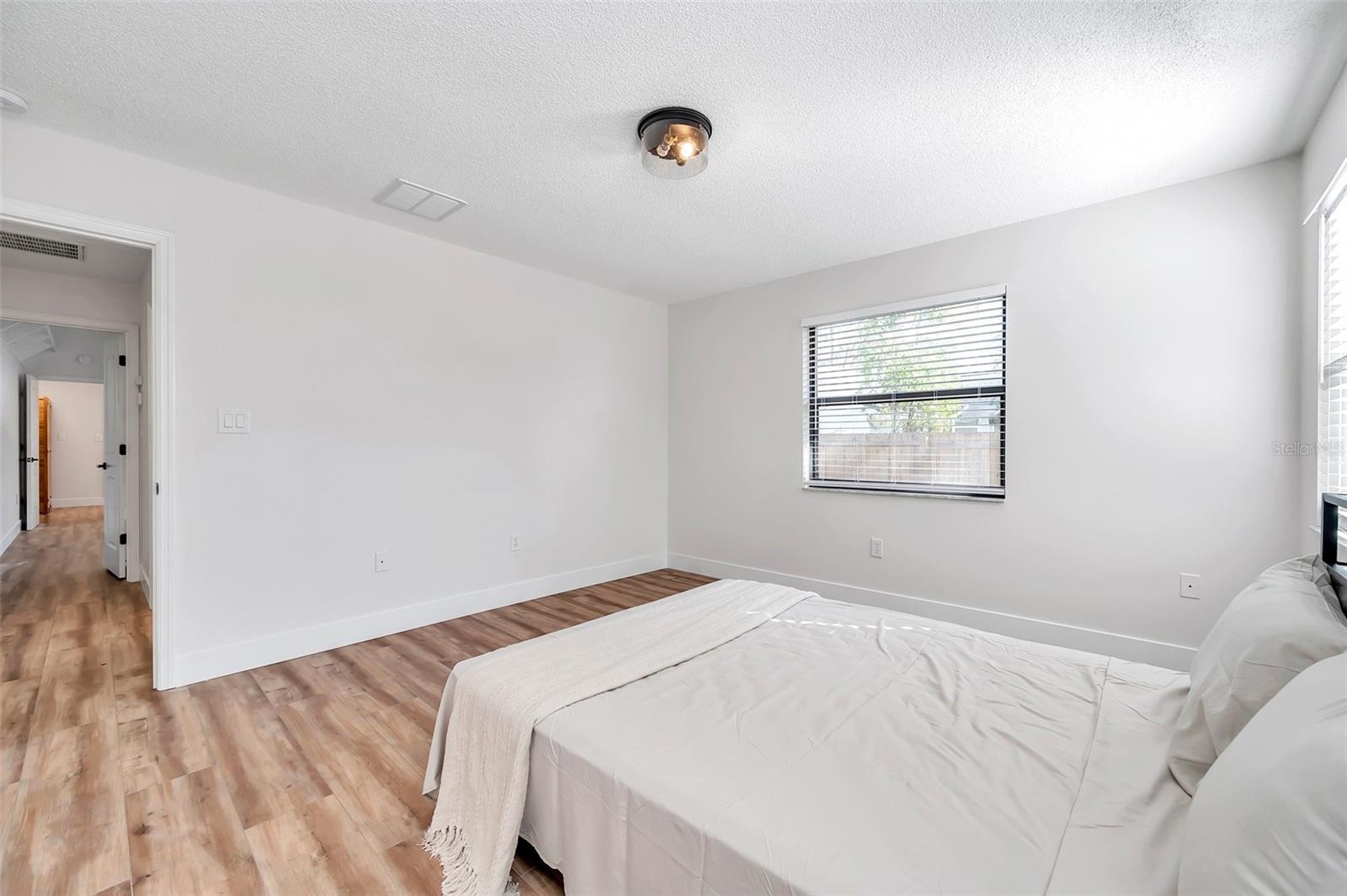 Image 61 of 98 For 9502 59th Avenue E