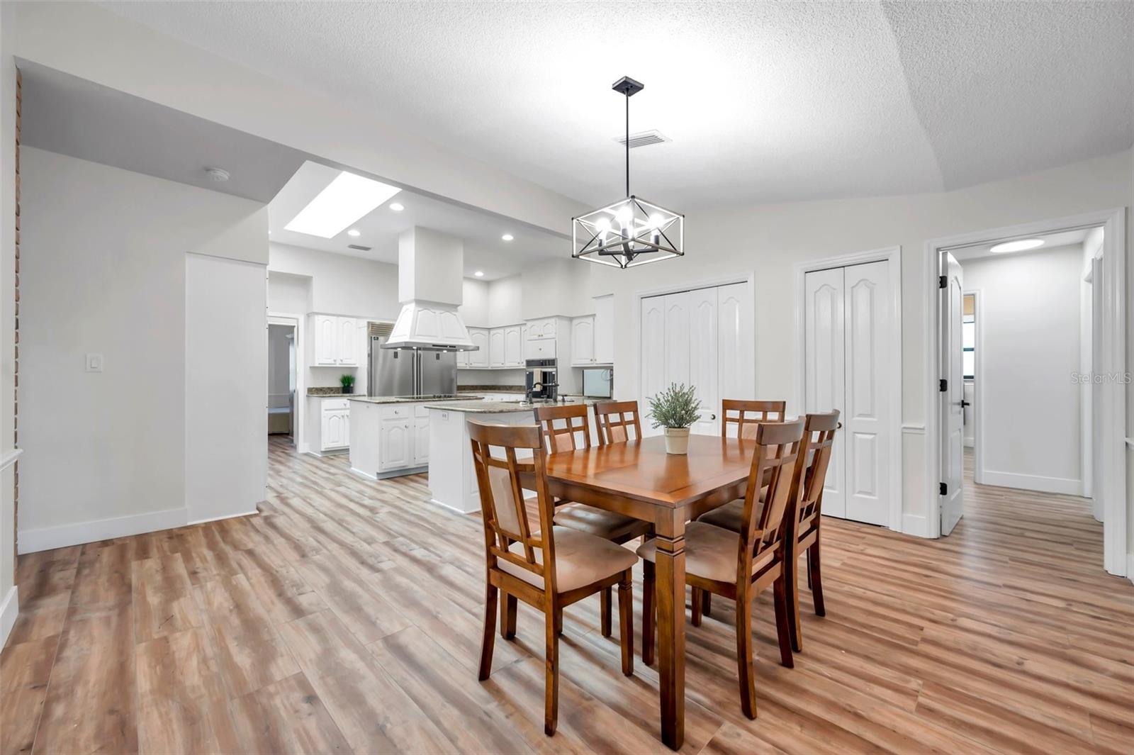 Image 71 of 98 For 9502 59th Avenue E
