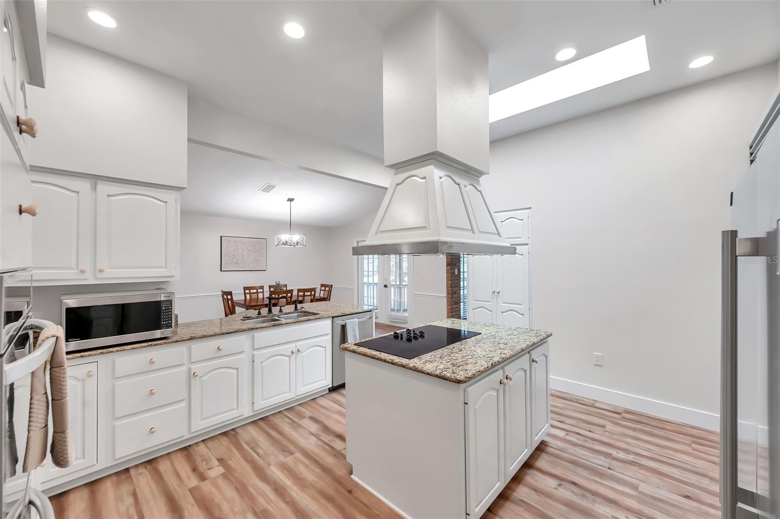 Image 77 of 98 For 9502 59th Avenue E