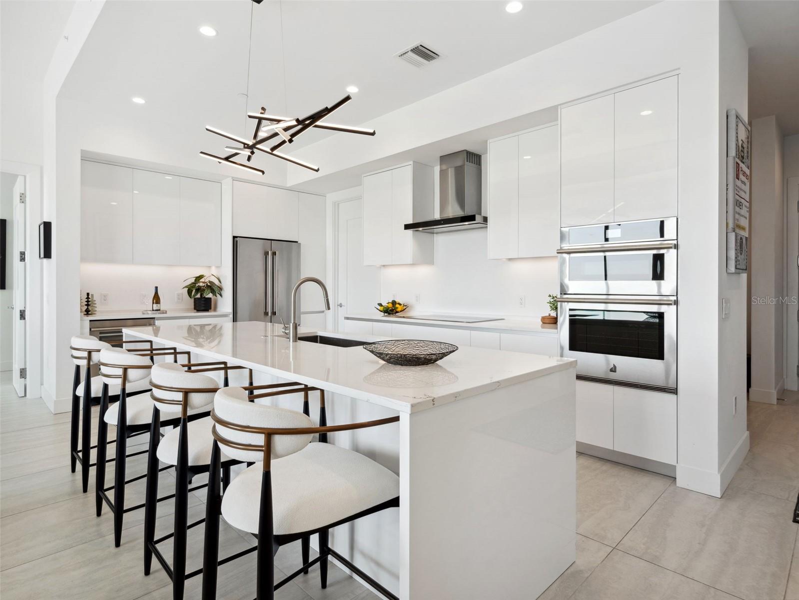 Image 3 of 64 For 301 Quay Commons  1809