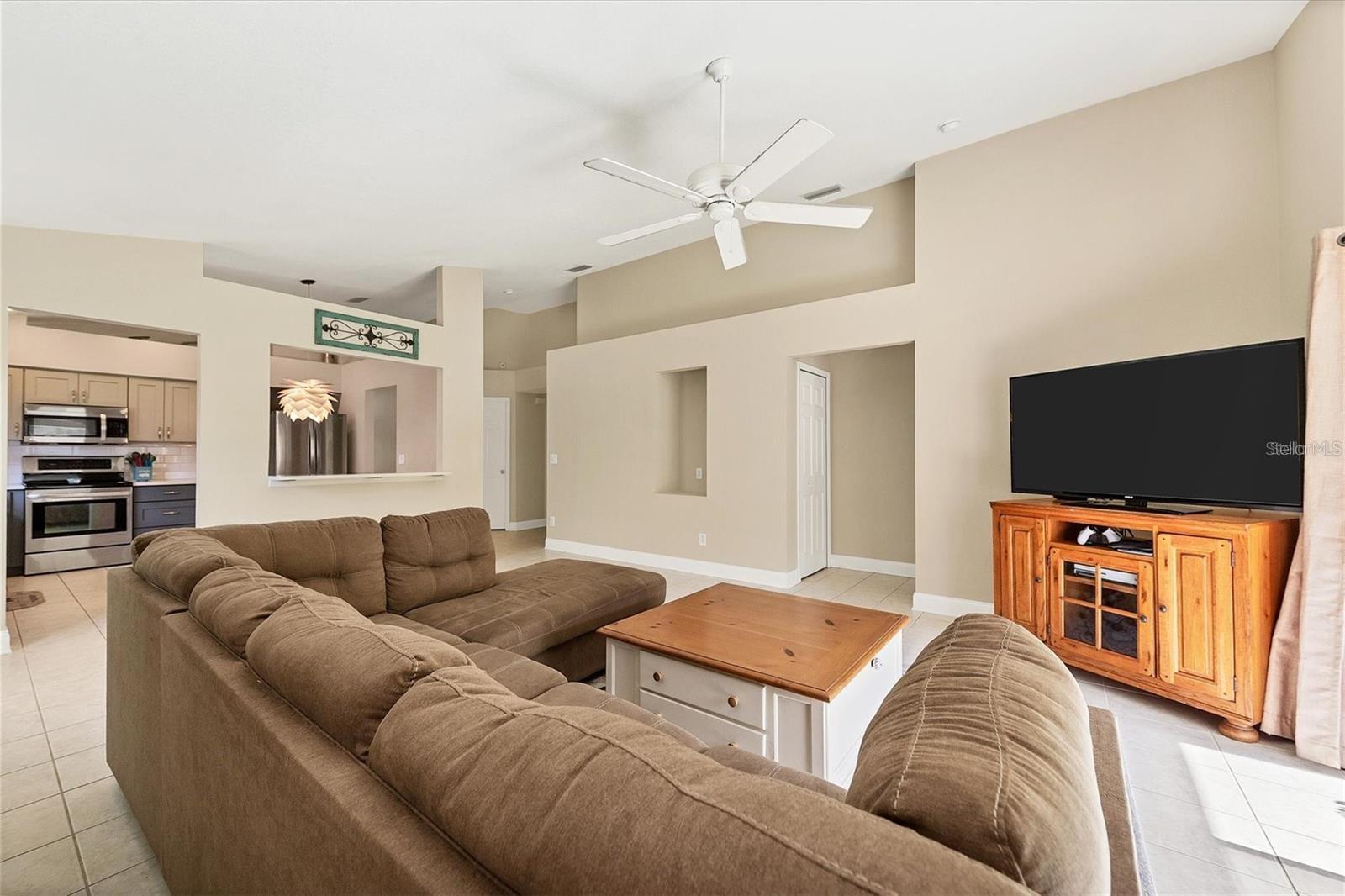 Image 14 of 40 For 4510 Sanibel Way