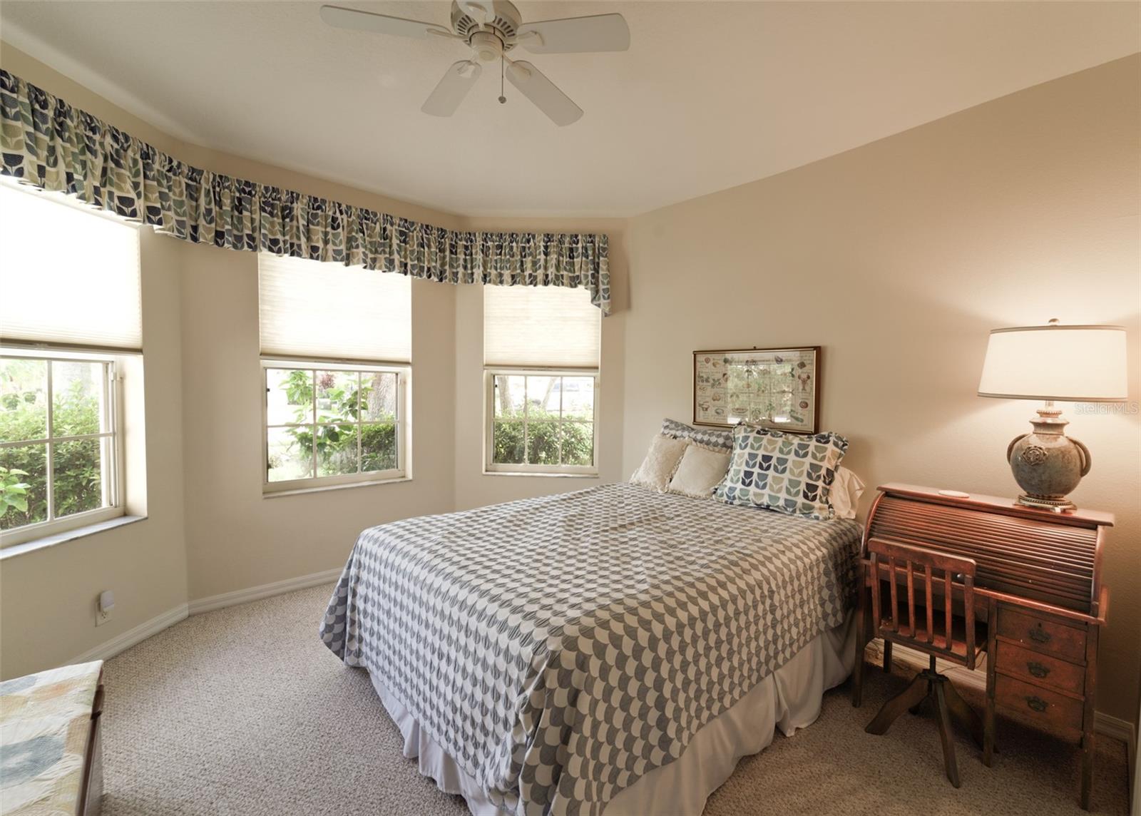 Image 15 of 33 For 10240 Silverado Circle
