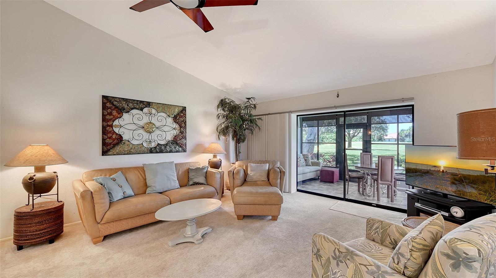 Image 12 of 35 For 1211 Capri Isles Boulevard 97