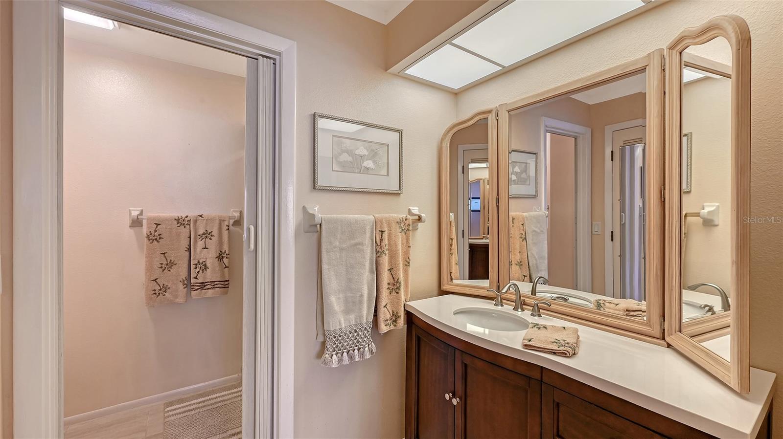 Image 21 of 35 For 1211 Capri Isles Boulevard 97