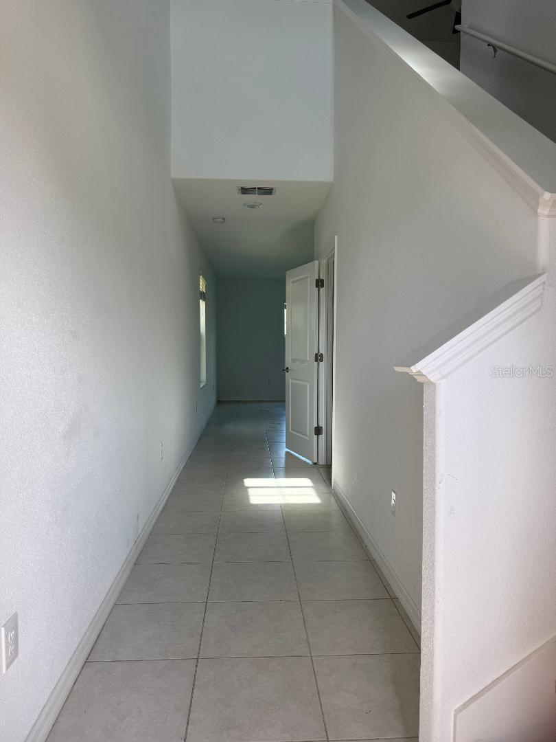 Listing photo id 8 for 3180 Oyster Cove Street