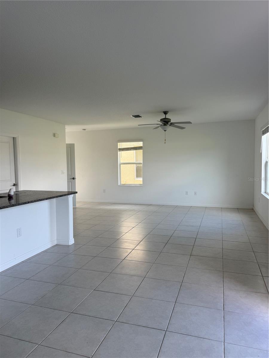 Listing photo id 2 for 3180 Oyster Cove Street
