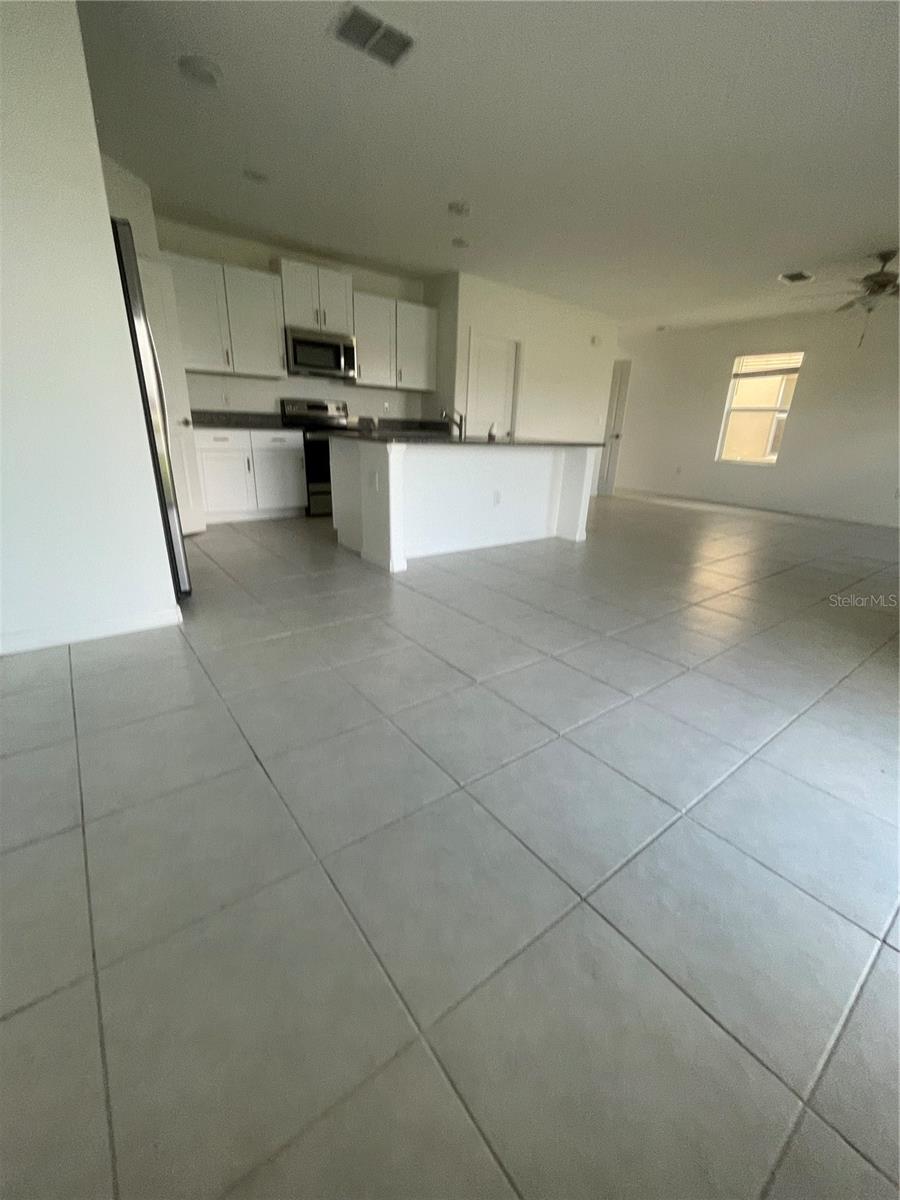 Listing photo id 7 for 3180 Oyster Cove Street