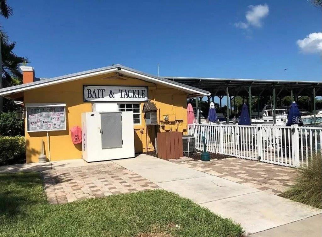 Image 5 of 7 For 570 Blackburn Point Road 13