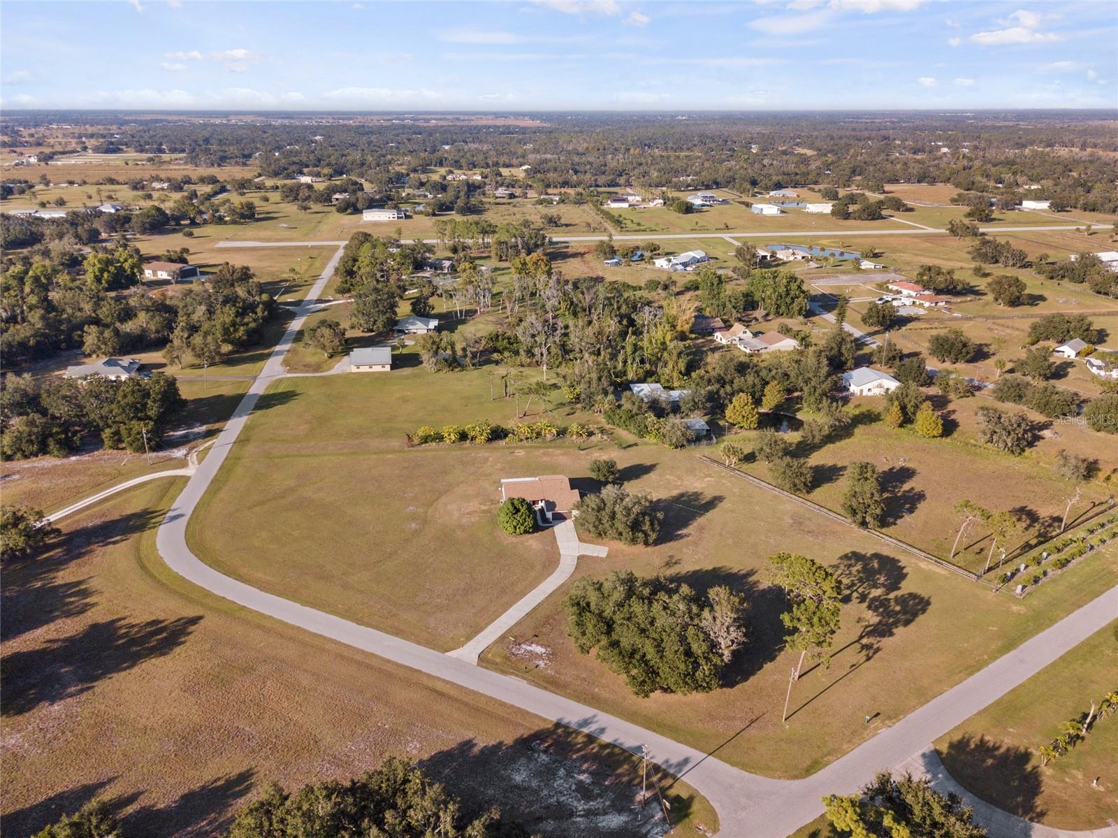 Image 31 of 43 For 4004 Hidden River Lane