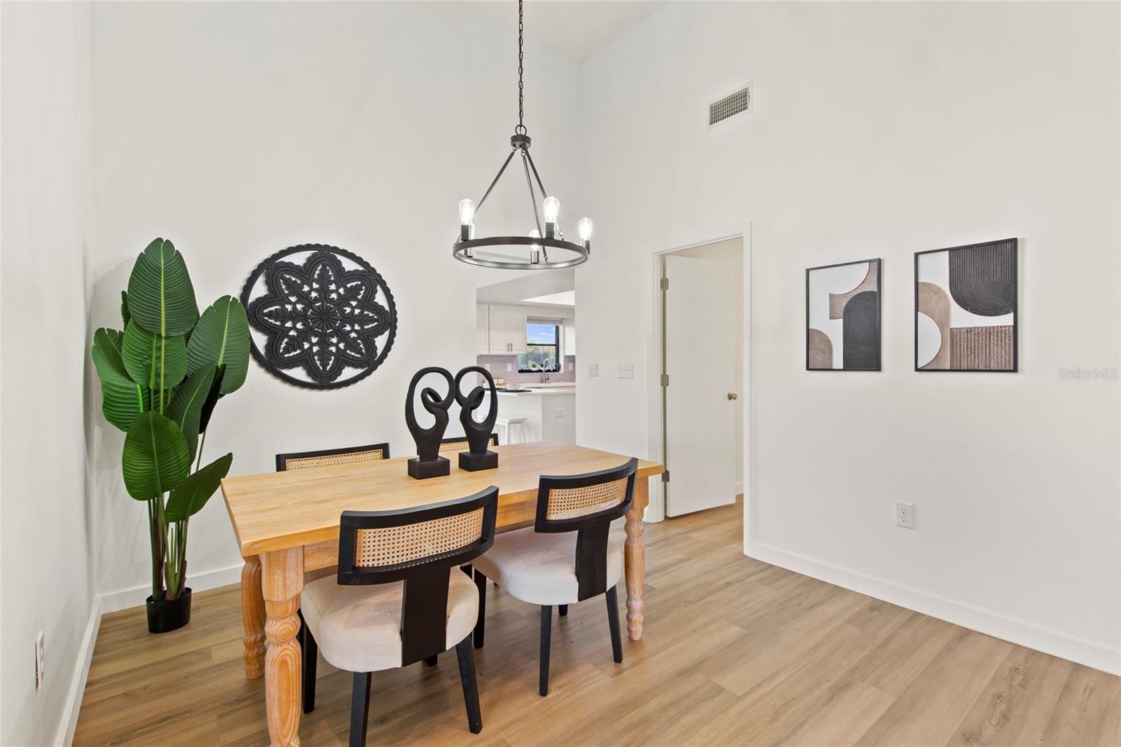 Image 6 of 43 For 4004 Hidden River Lane