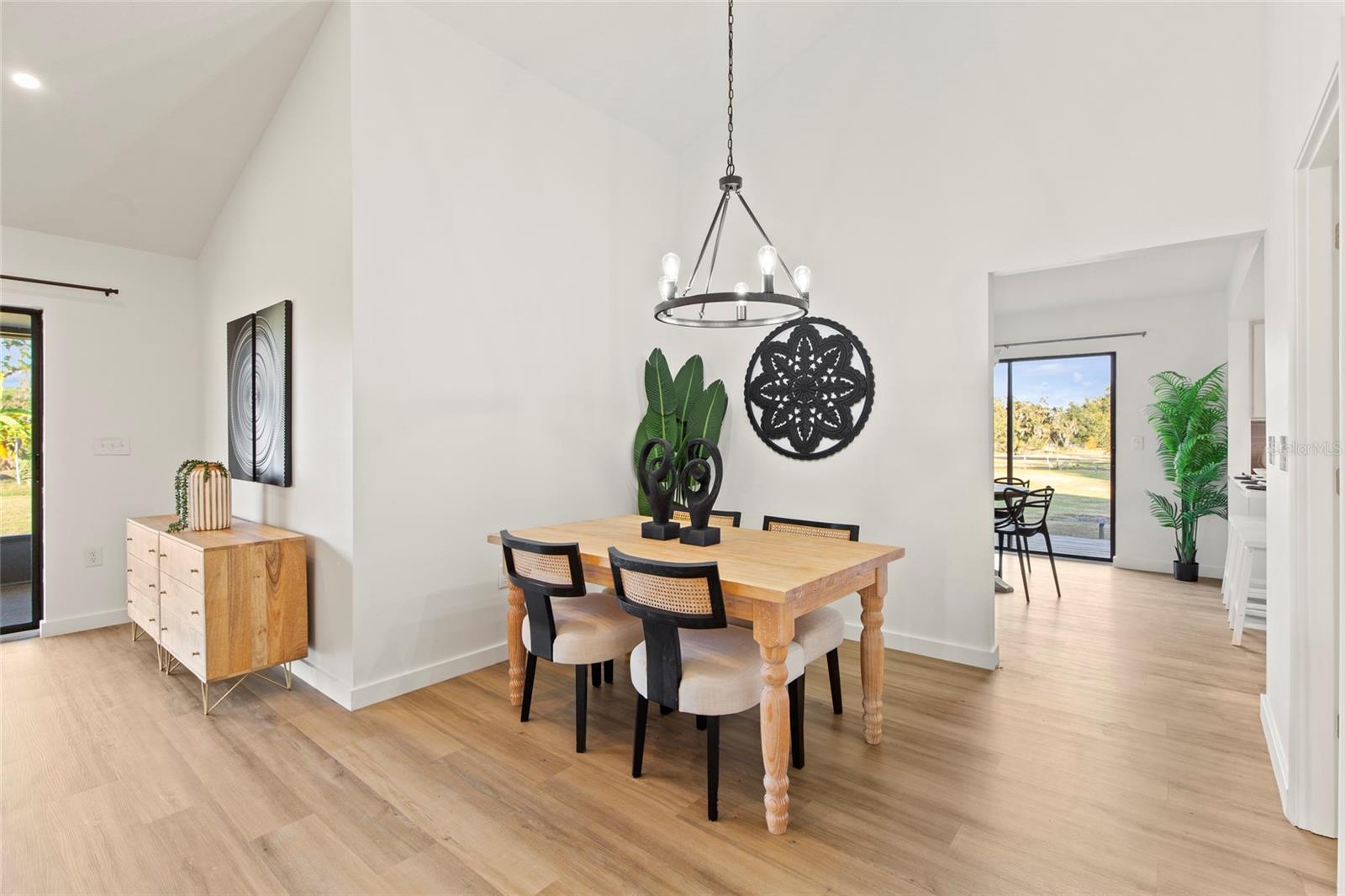 Image 7 of 43 For 4004 Hidden River Lane