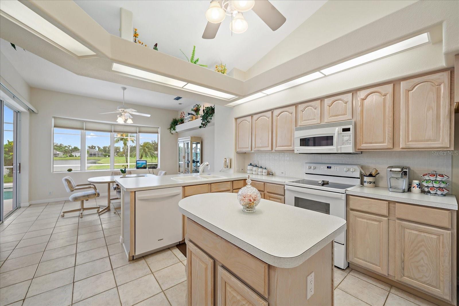 Image 13 of 41 For 9819 Sweetwater Avenue