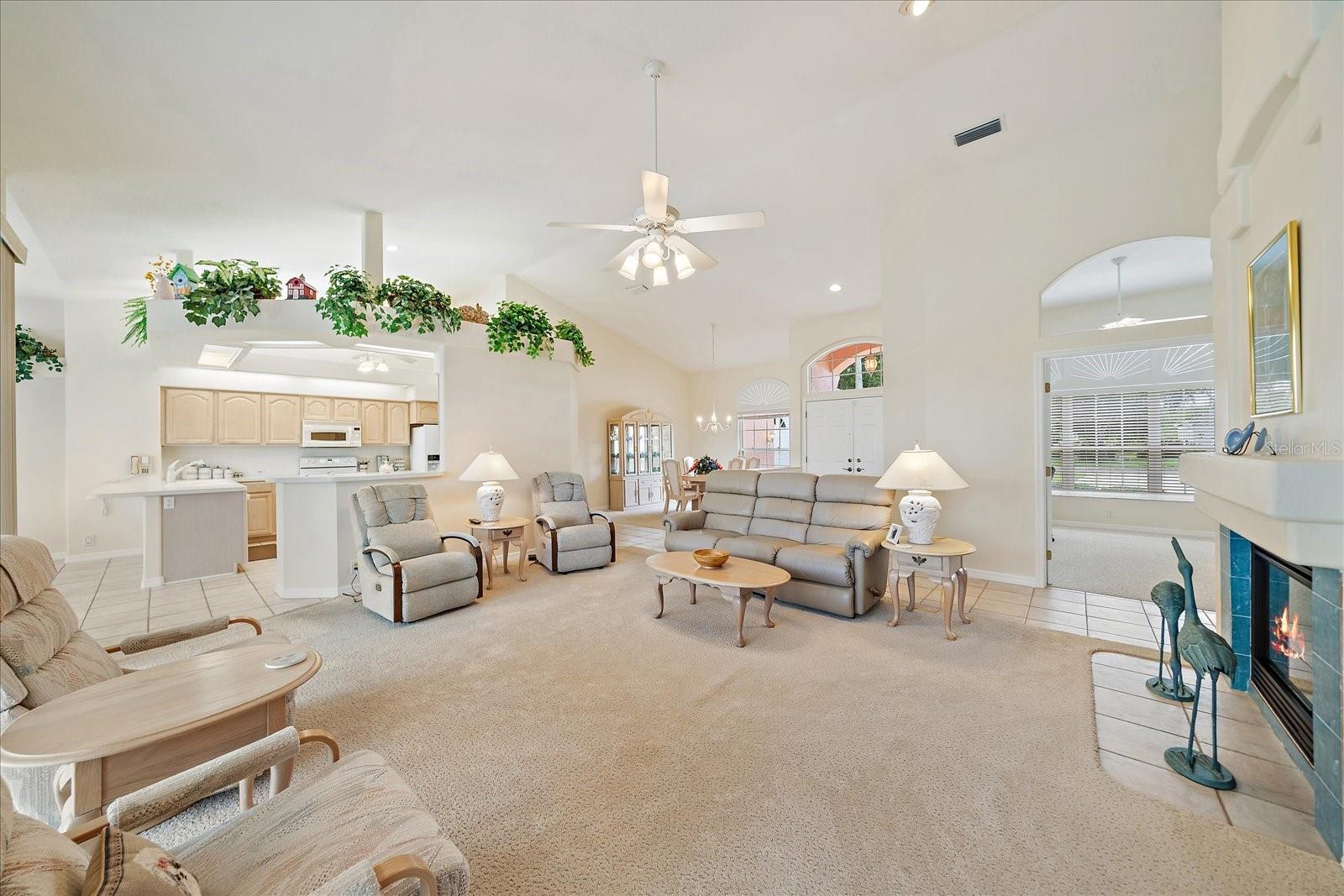 Image 7 of 41 For 9819 Sweetwater Avenue