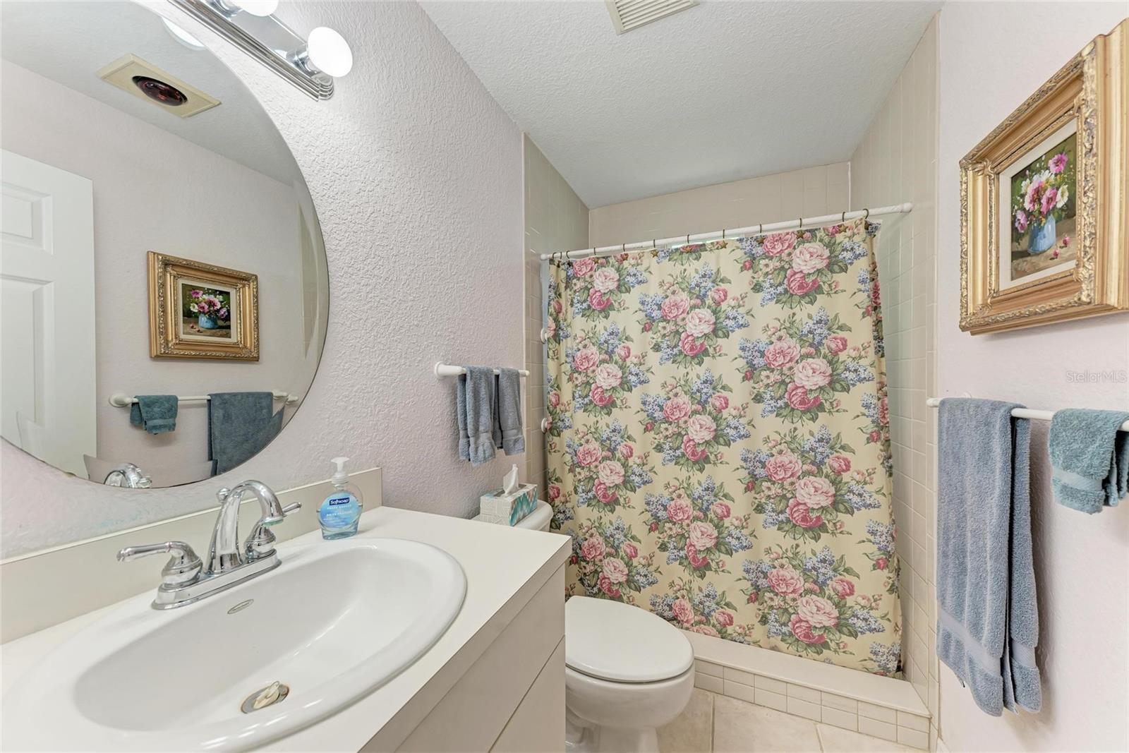 Image 36 of 99 For 516 Howard Court