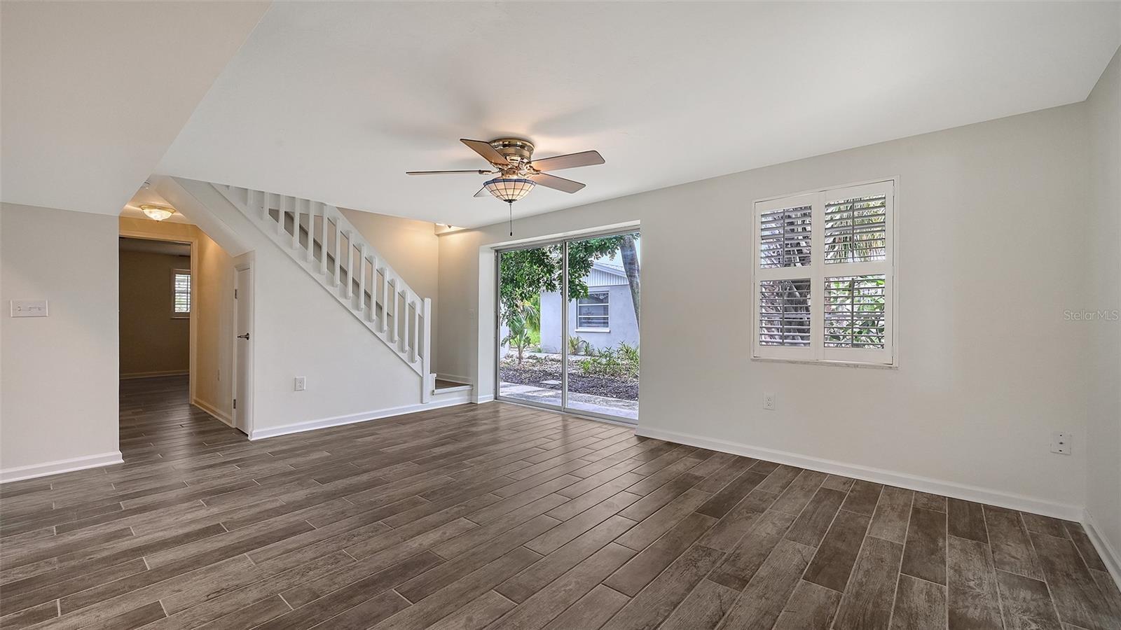 Image 11 of 40 For 560 Cedar Street