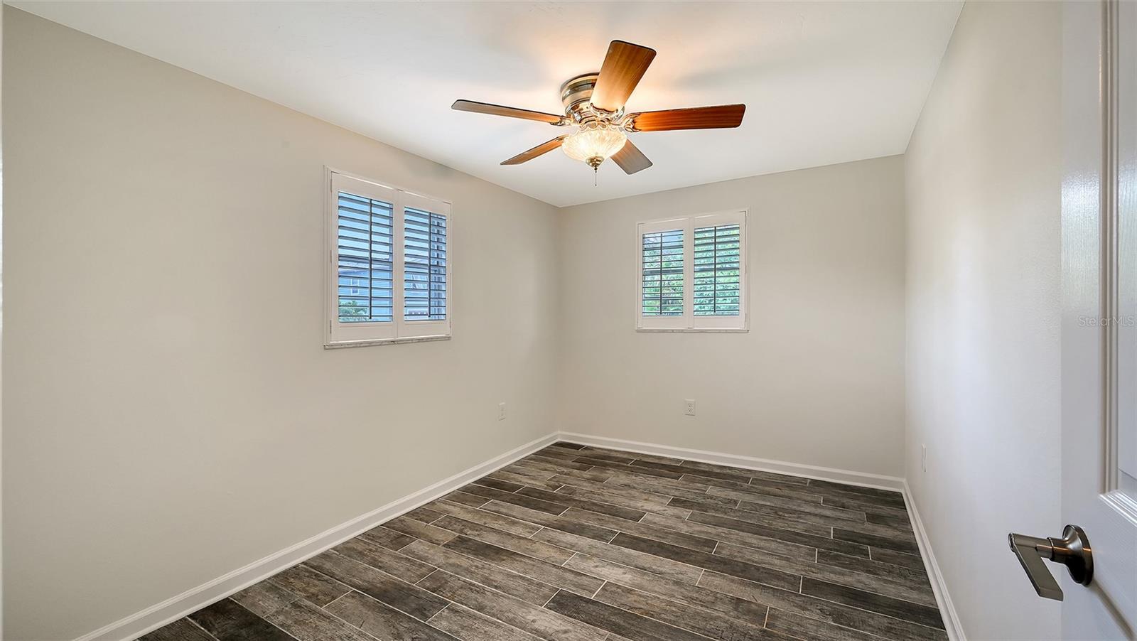 Image 18 of 40 For 560 Cedar Street