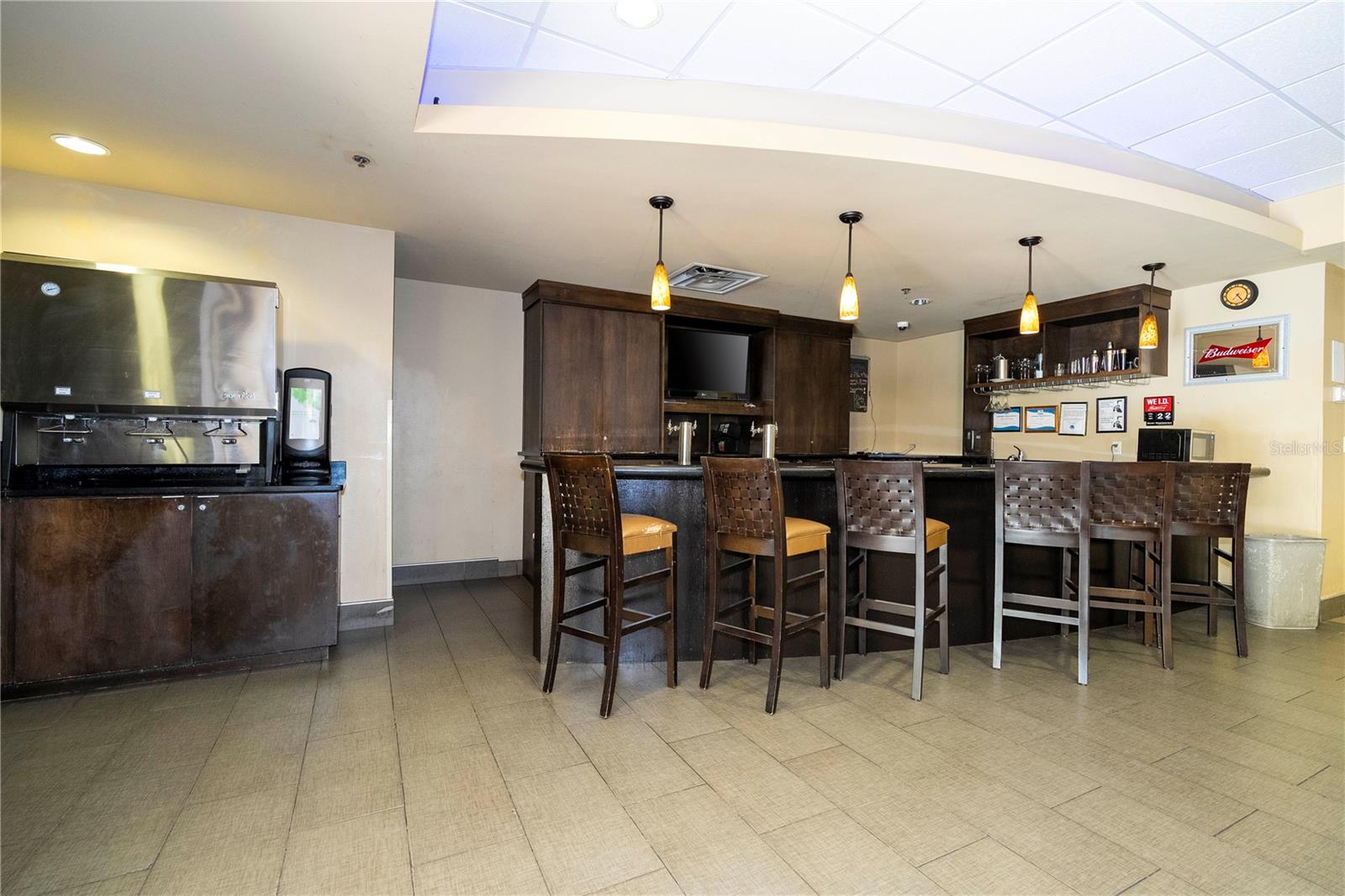 Image 17 of 77 For 7601 Canada Avenue 127