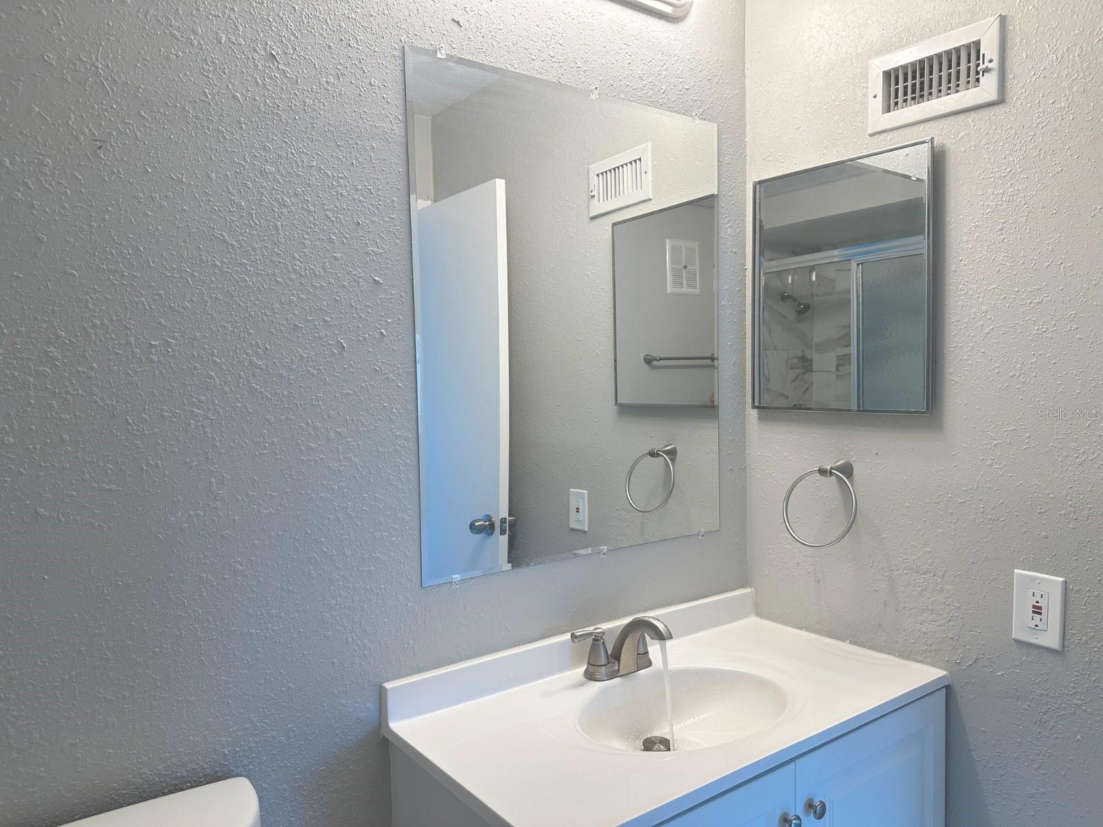 Image 17 of 34 For 1437 57th Street W 1437
