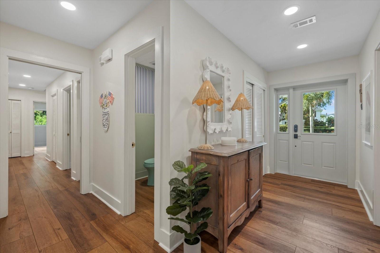 Image 27 of 73 For 3501 Riverview Boulevard
