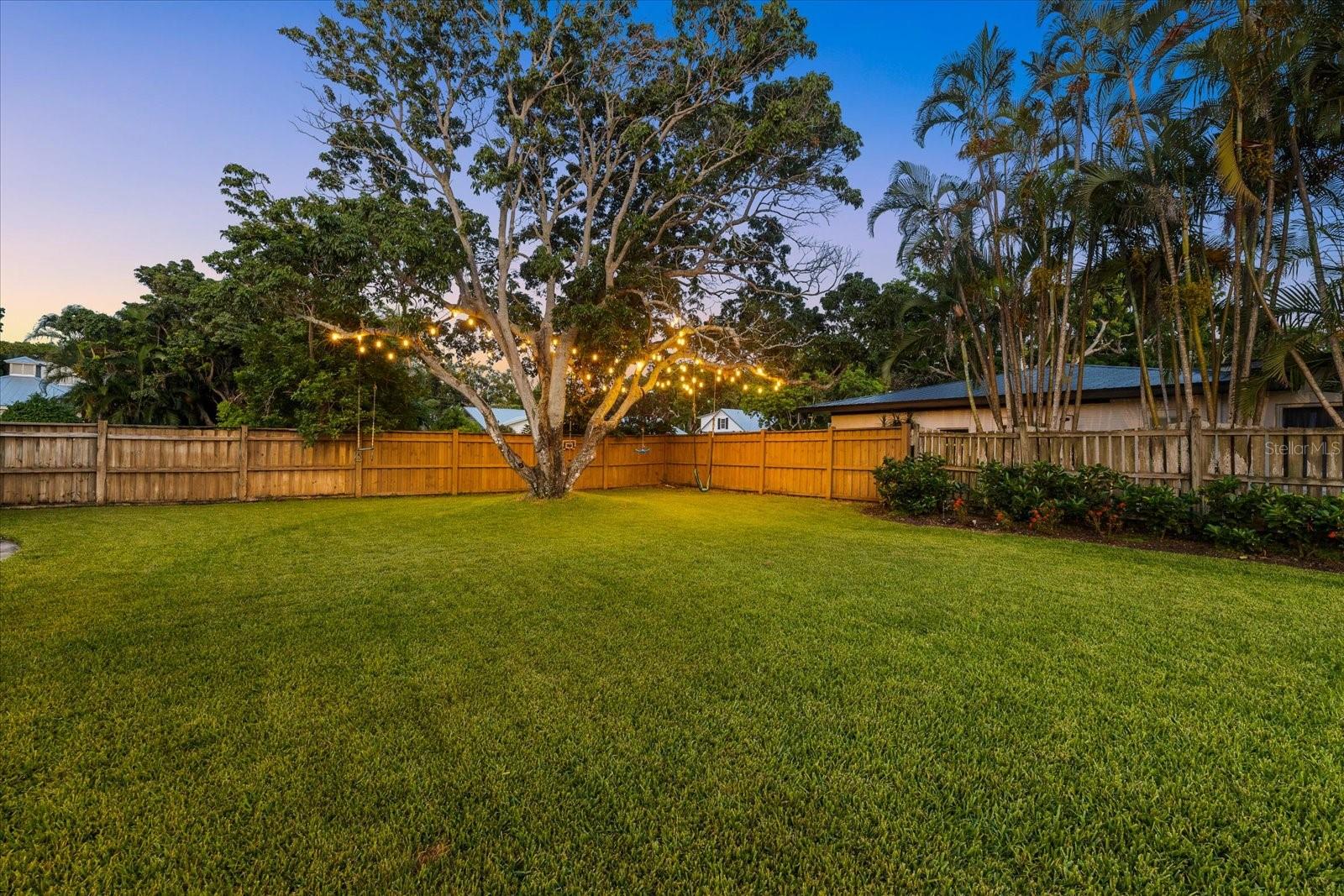 Image 3 of 73 For 3501 Riverview Boulevard