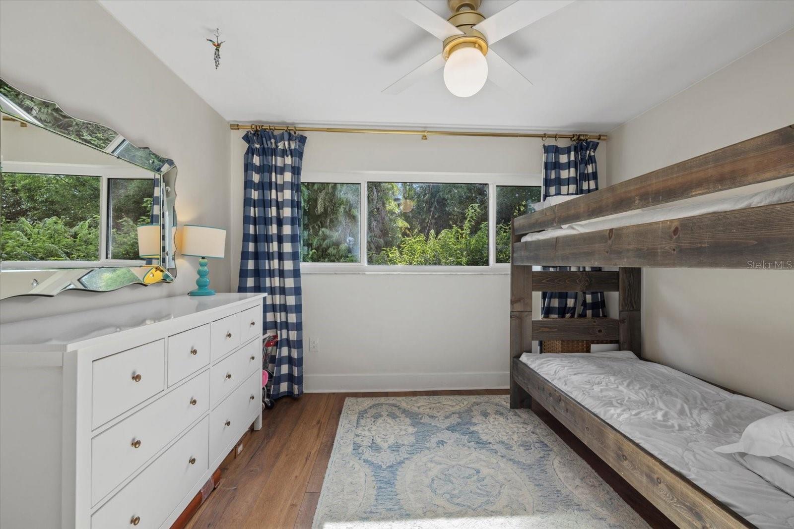 Image 35 of 73 For 3501 Riverview Boulevard