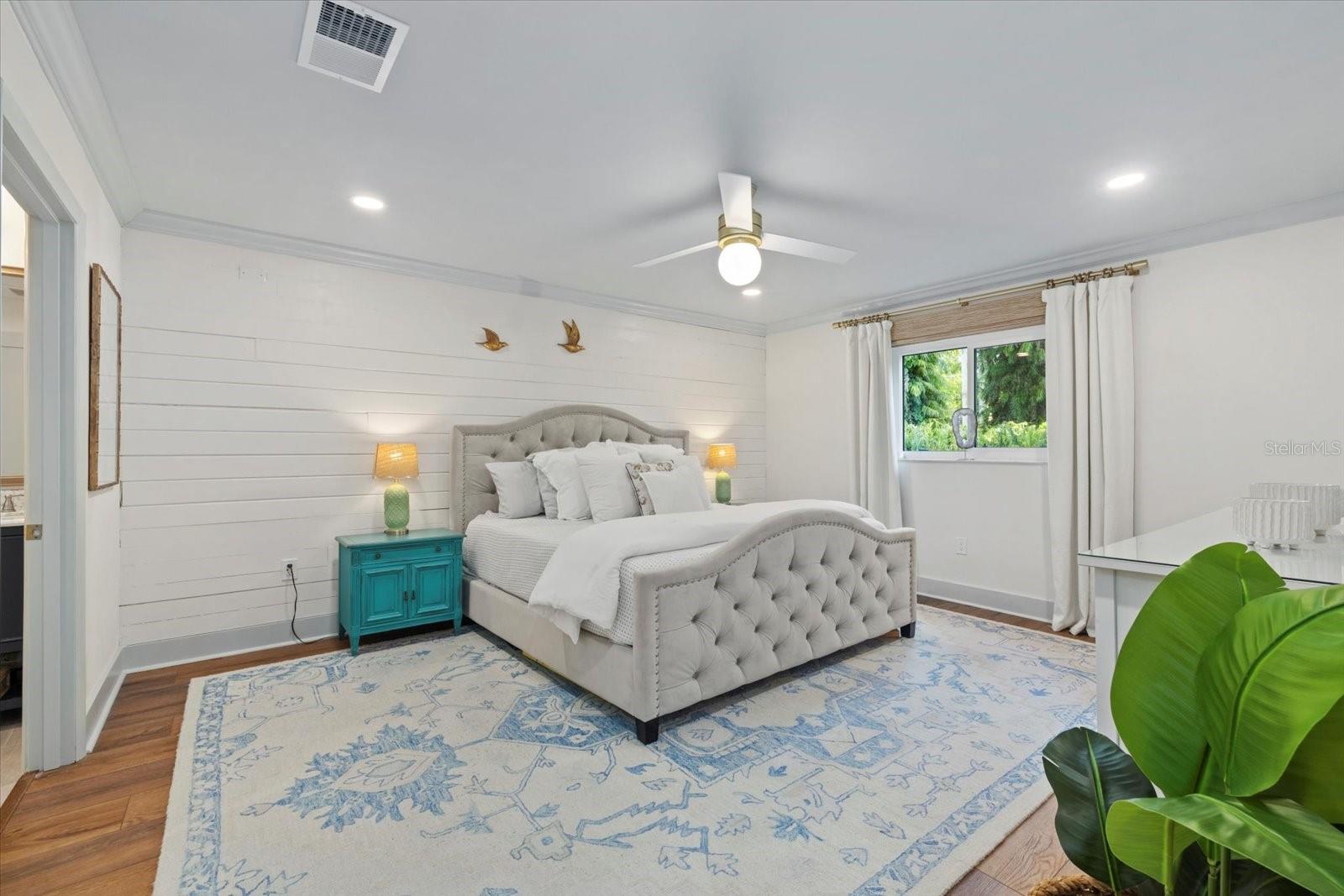 Image 36 of 73 For 3501 Riverview Boulevard