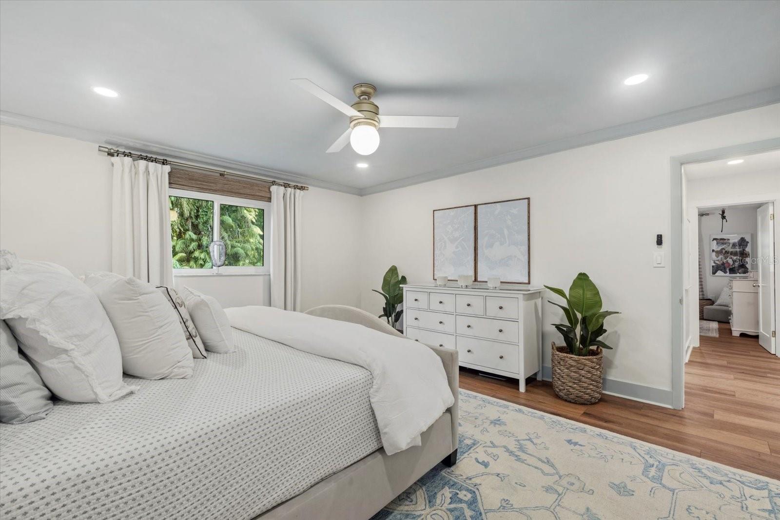 Image 37 of 73 For 3501 Riverview Boulevard