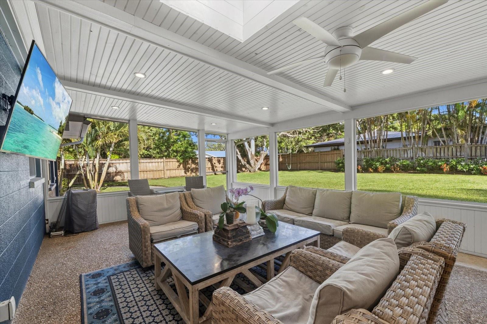 Image 42 of 73 For 3501 Riverview Boulevard