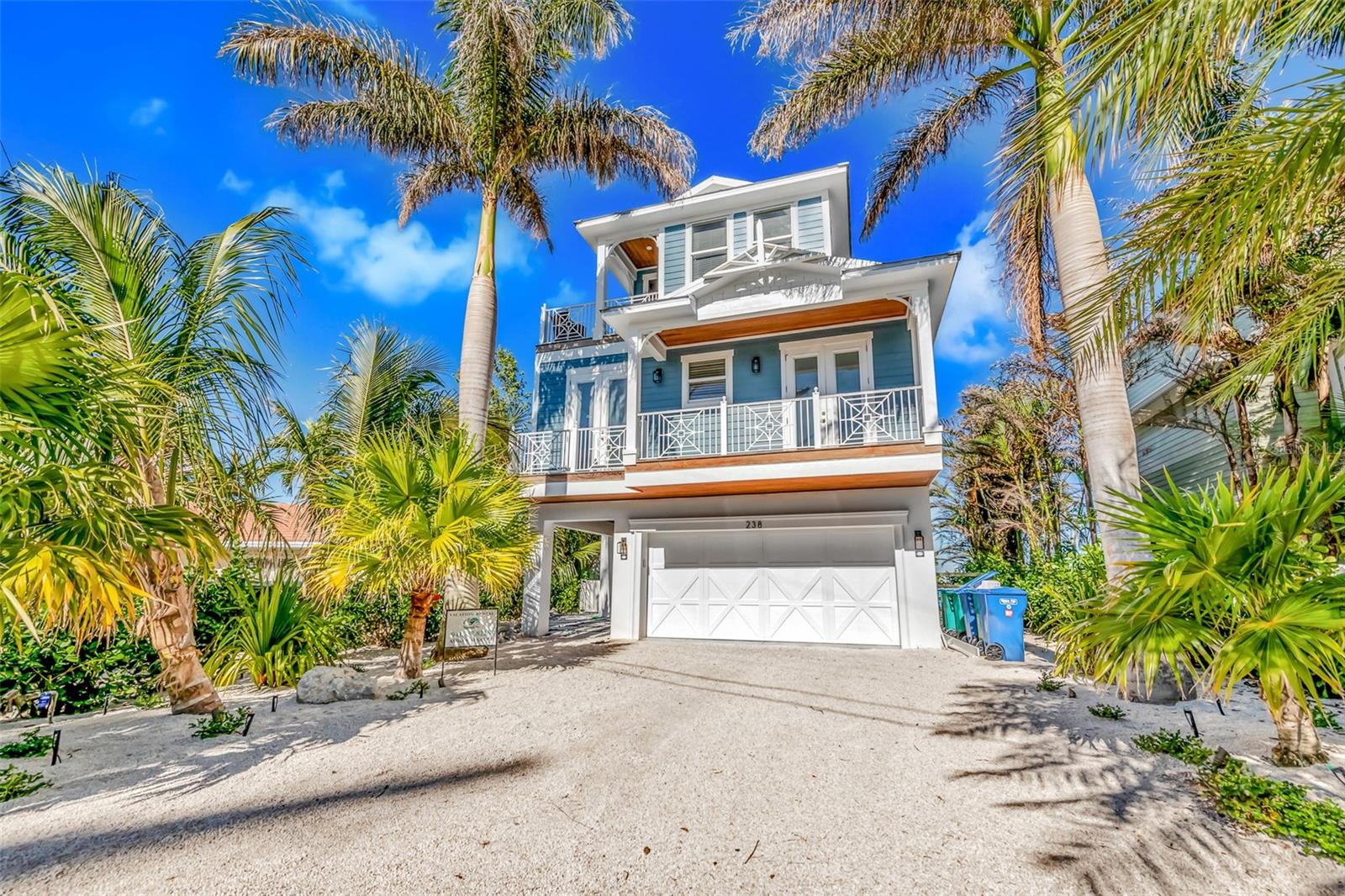 Image 2 of 58 For 238 Harbor Drive