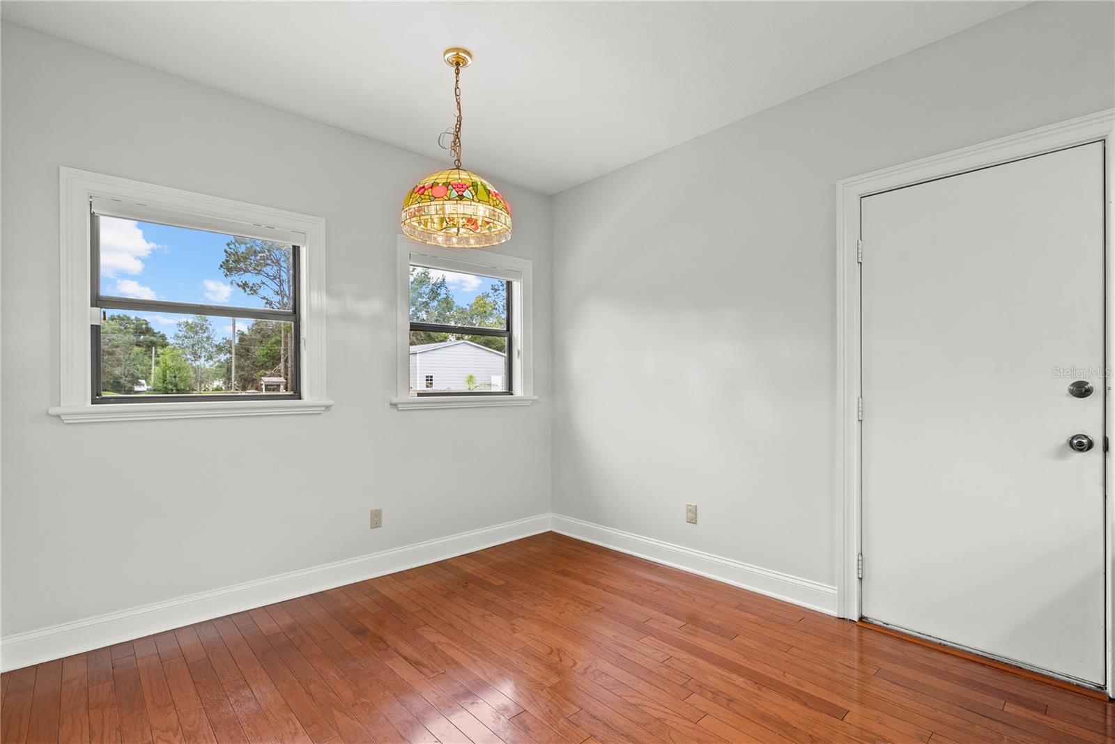 Image 14 of 51 For 6040 Country Club Road
