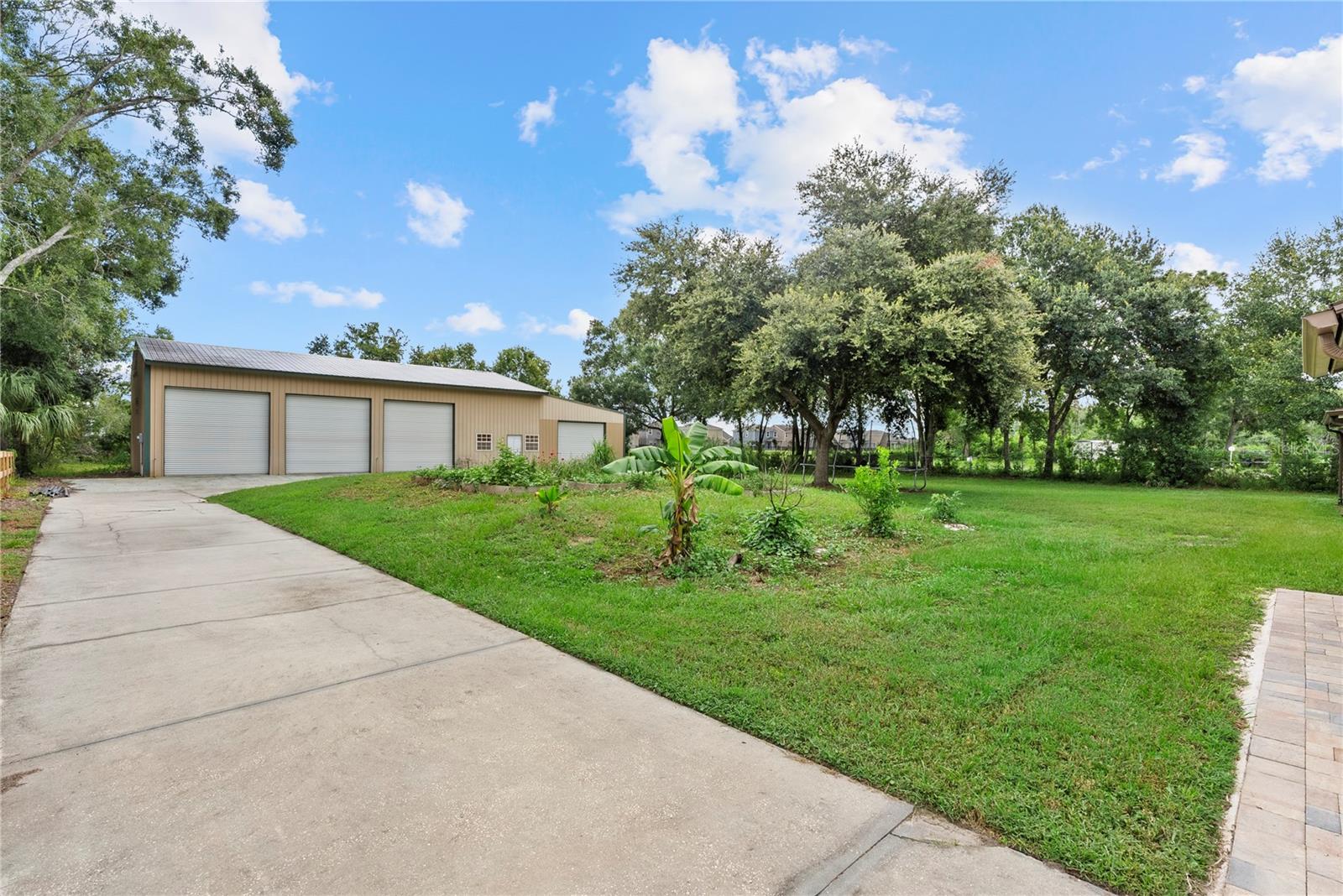 Image 36 of 51 For 6040 Country Club Road